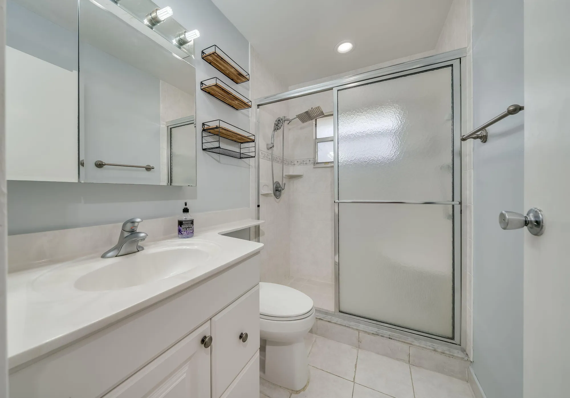 Property Slideshow image 17 of 35 | 8 valencia a, Delray Beach, FL, 33446