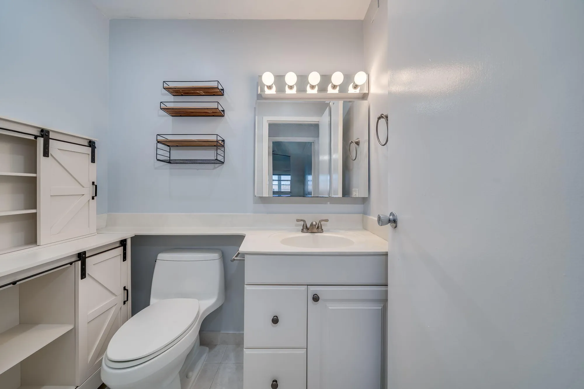 Property Slideshow image 19 of 35 | 8 valencia a, Delray Beach, FL, 33446