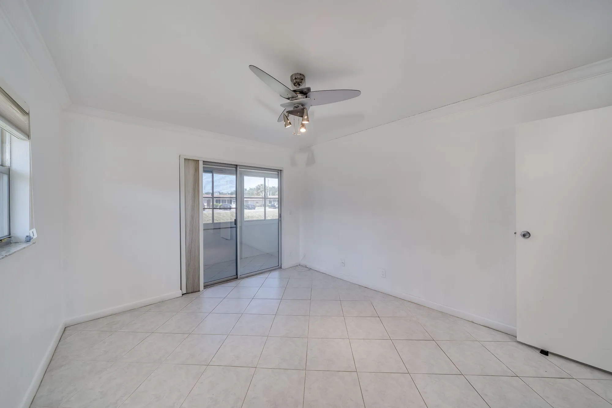 Property Slideshow image 18 of 35 | 8 valencia a, Delray Beach, FL, 33446