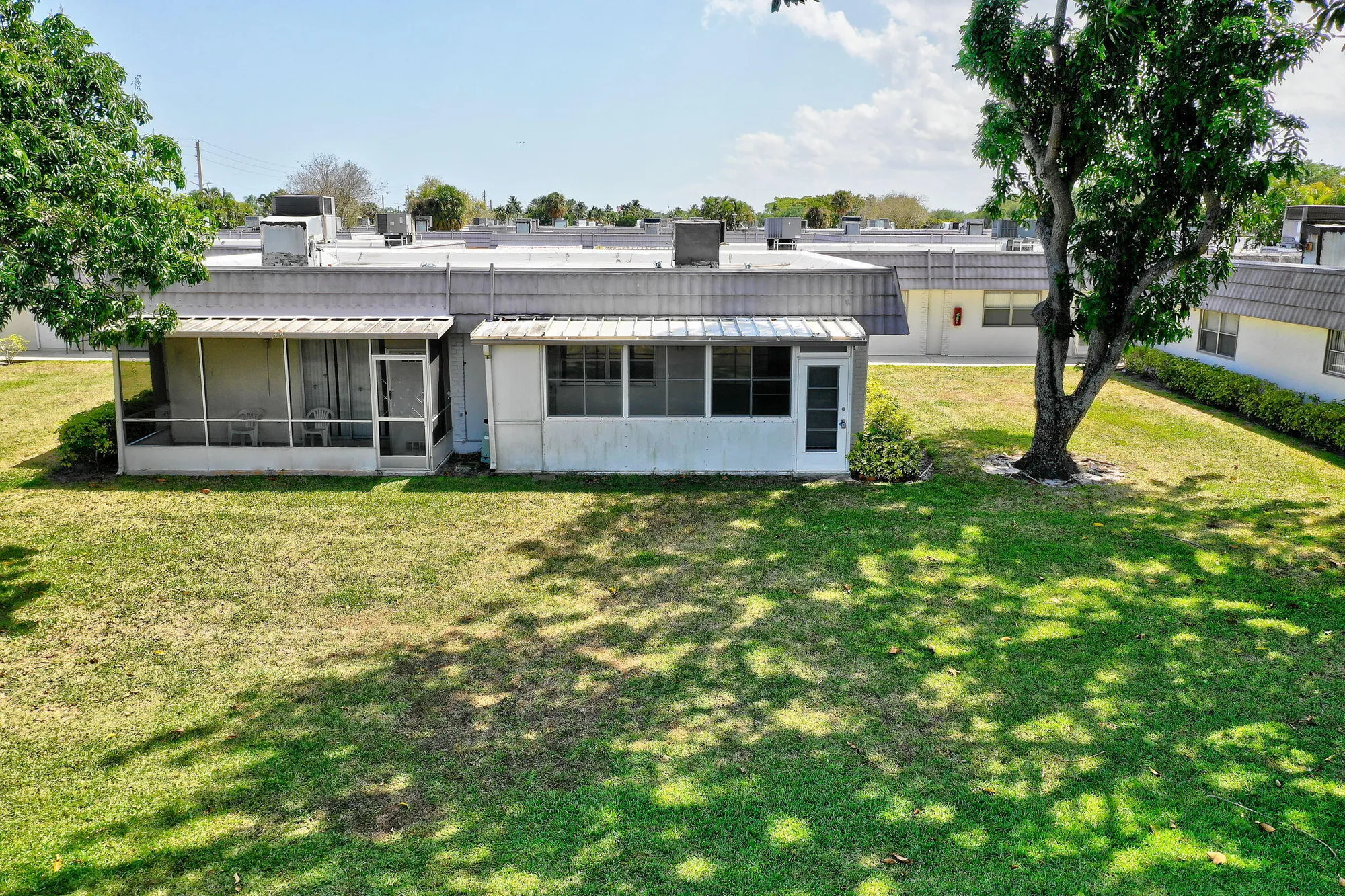 Property Slideshow image 21 of 35 | 8 valencia a, Delray Beach, FL, 33446