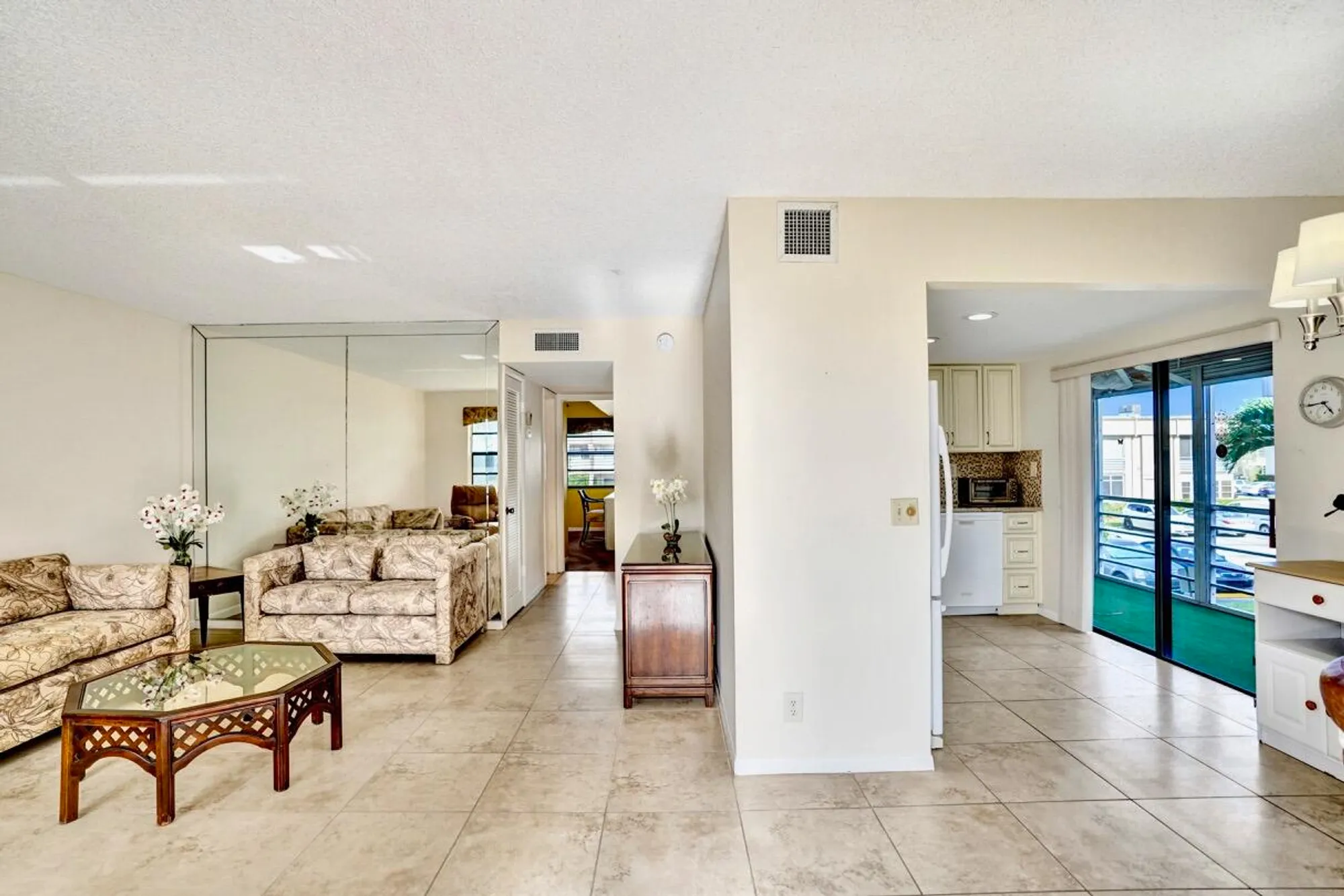 Property Slideshow image 7 of 46 | 475 piedmont j, Delray Beach, FL, 33484