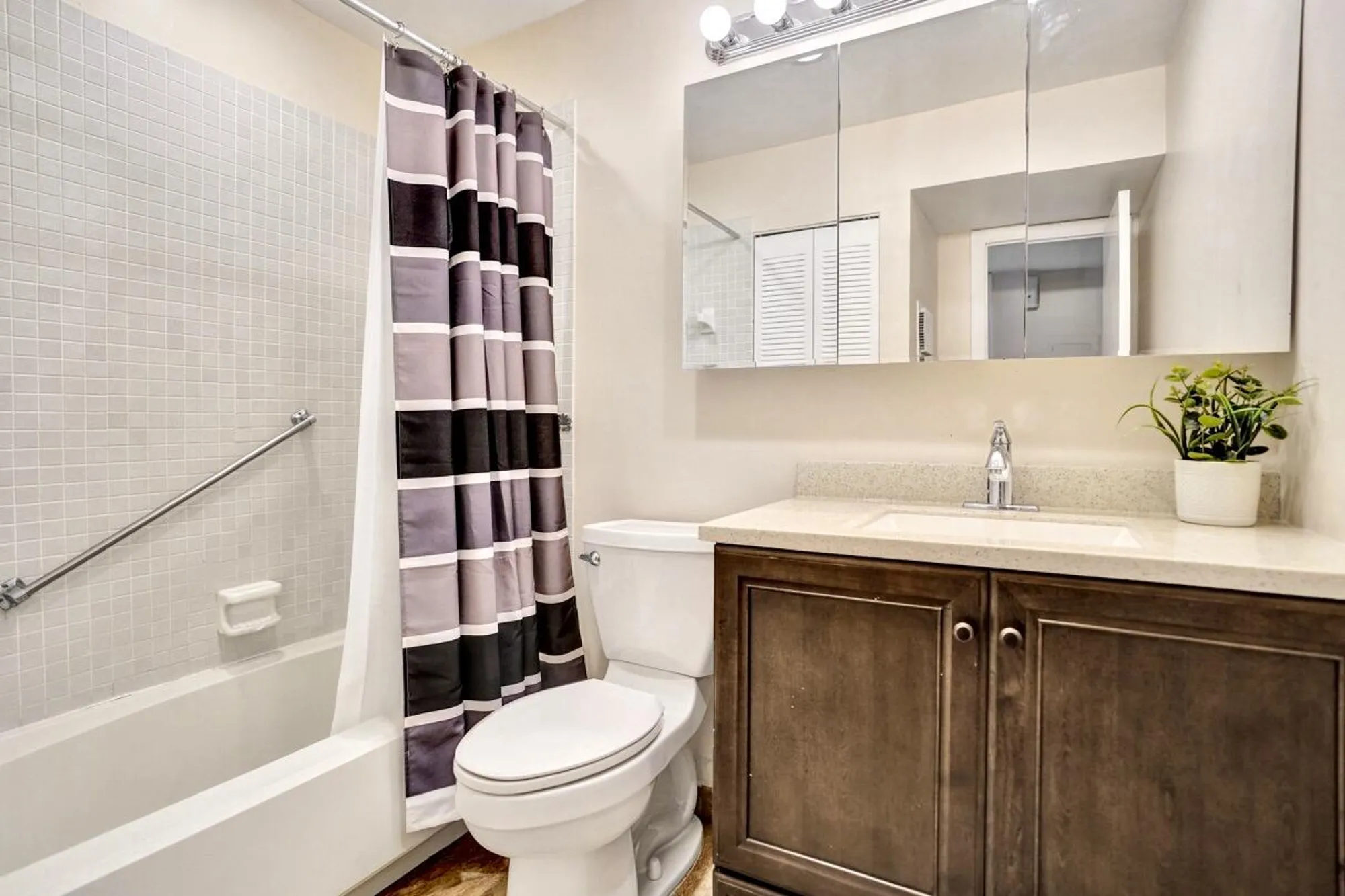 Property Slideshow image 32 of 46 | 475 piedmont j, Delray Beach, FL, 33484