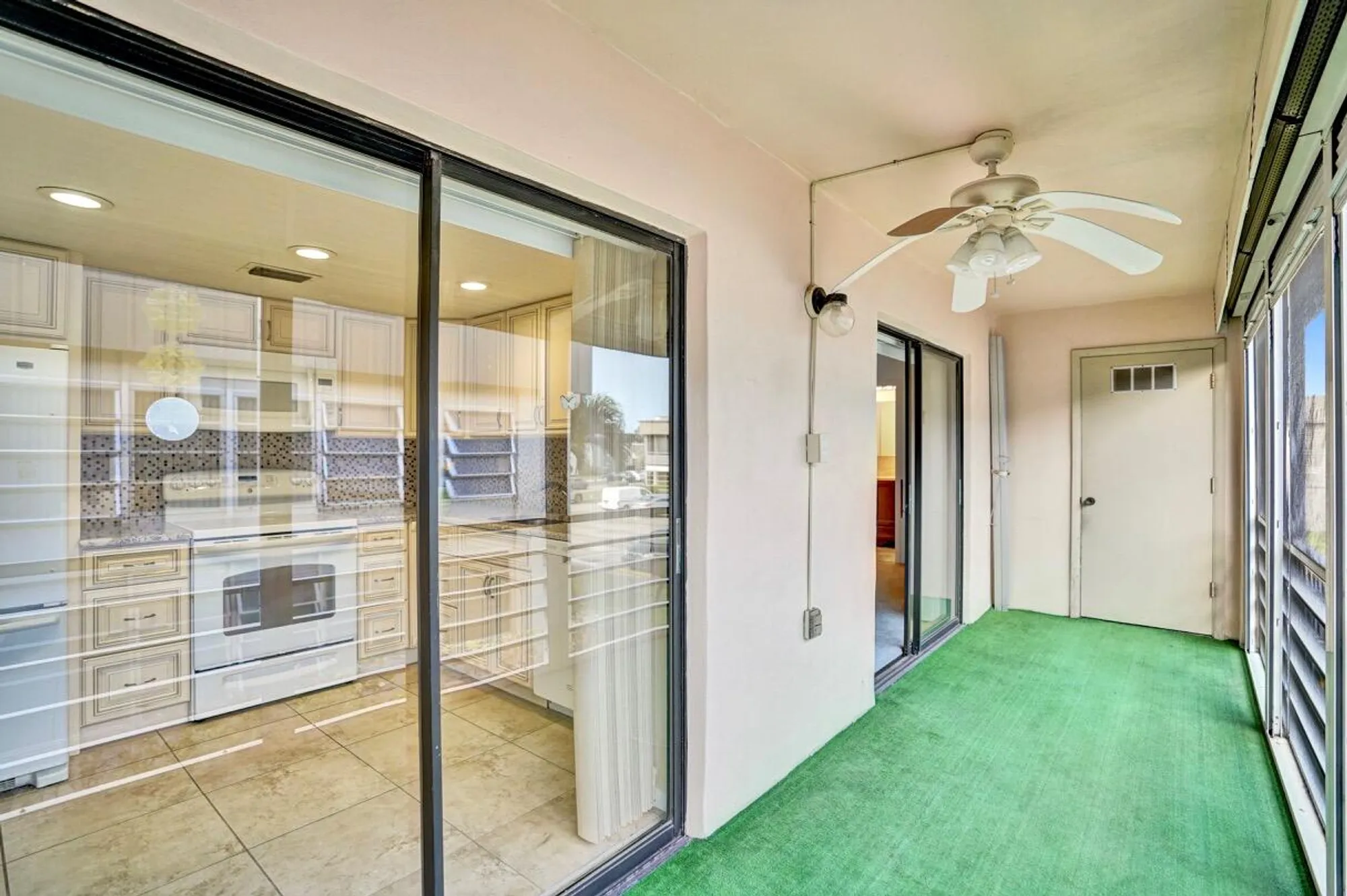 Property Slideshow image 35 of 46 | 475 piedmont j, Delray Beach, FL, 33484