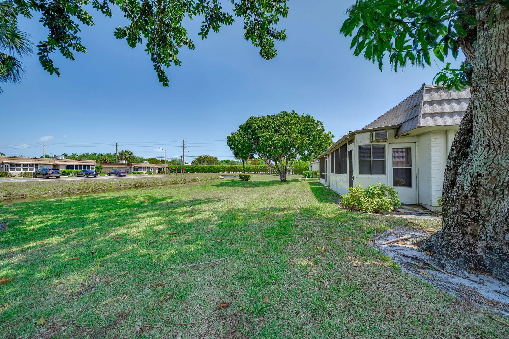 Property Slideshow image 24 of 35 | 8 valencia a, Delray Beach, FL, 33446