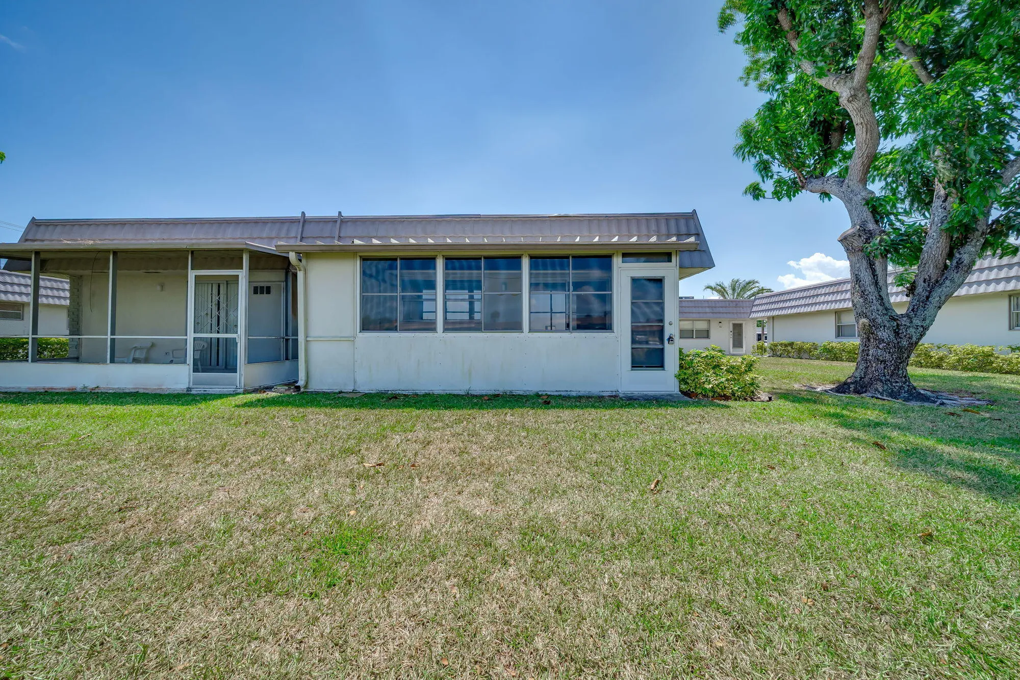 Property Slideshow image 28 of 35 | 8 valencia a, Delray Beach, FL, 33446