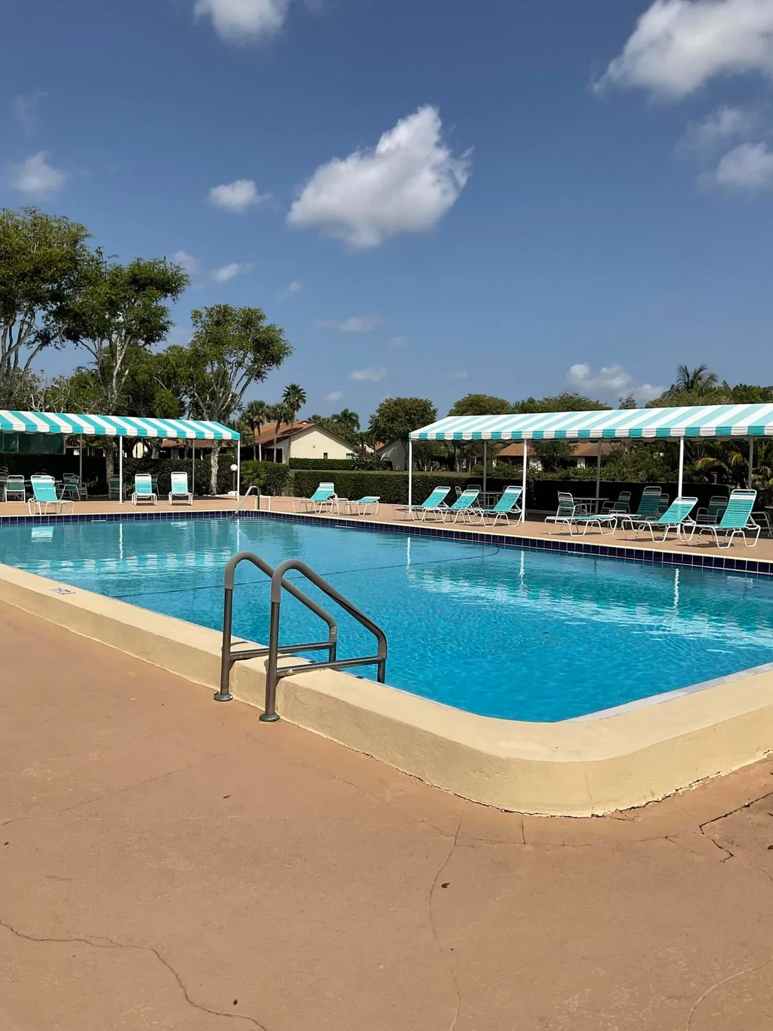 Property Slideshow image 32 of 34 | 3898 vine tree trl b, Lake Worth, FL, 33467