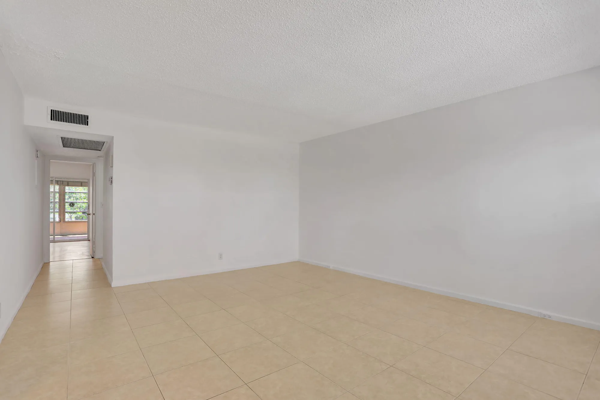 Property Slideshow image 5 of 34 | 3034 oakridge d, Deerfield Beach, FL, 33442