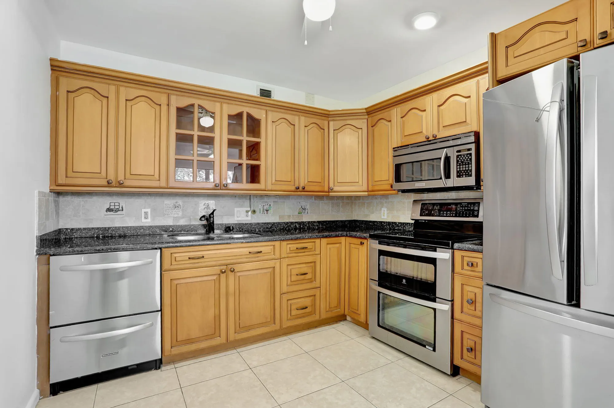 Property Slideshow image 8 of 34 | 3034 oakridge d, Deerfield Beach, FL, 33442
