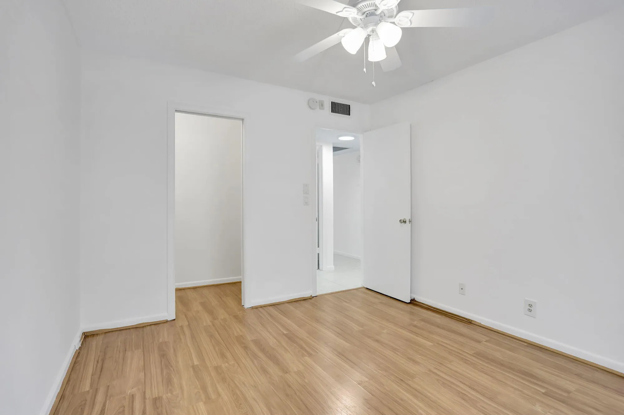 Property Slideshow image 11 of 34 | 3034 oakridge d, Deerfield Beach, FL, 33442