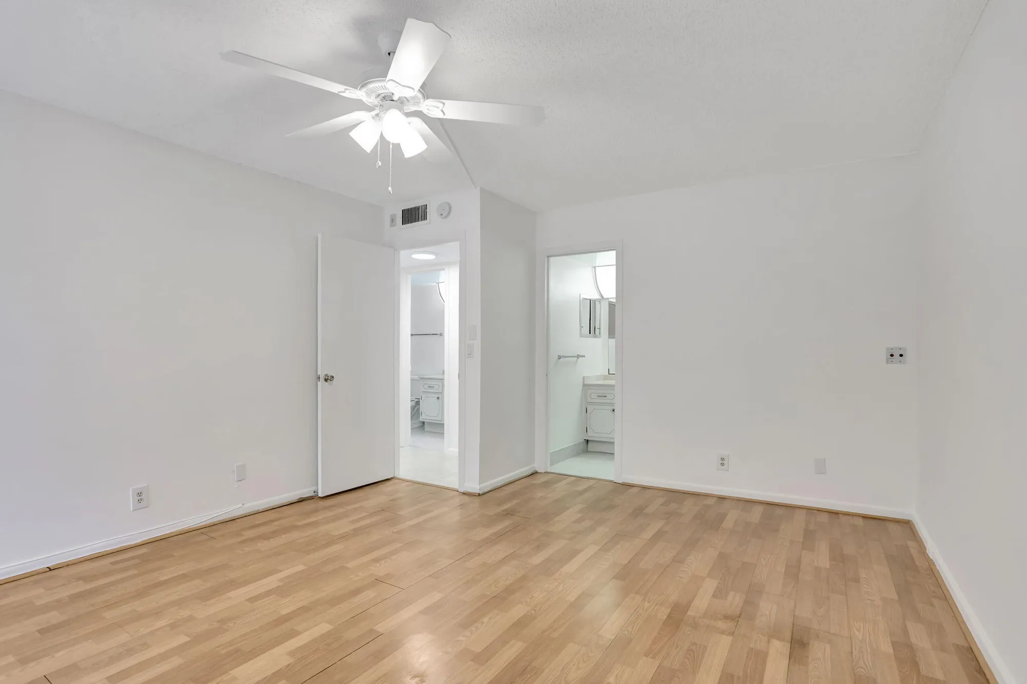 Property Slideshow image 13 of 34 | 3034 oakridge d, Deerfield Beach, FL, 33442