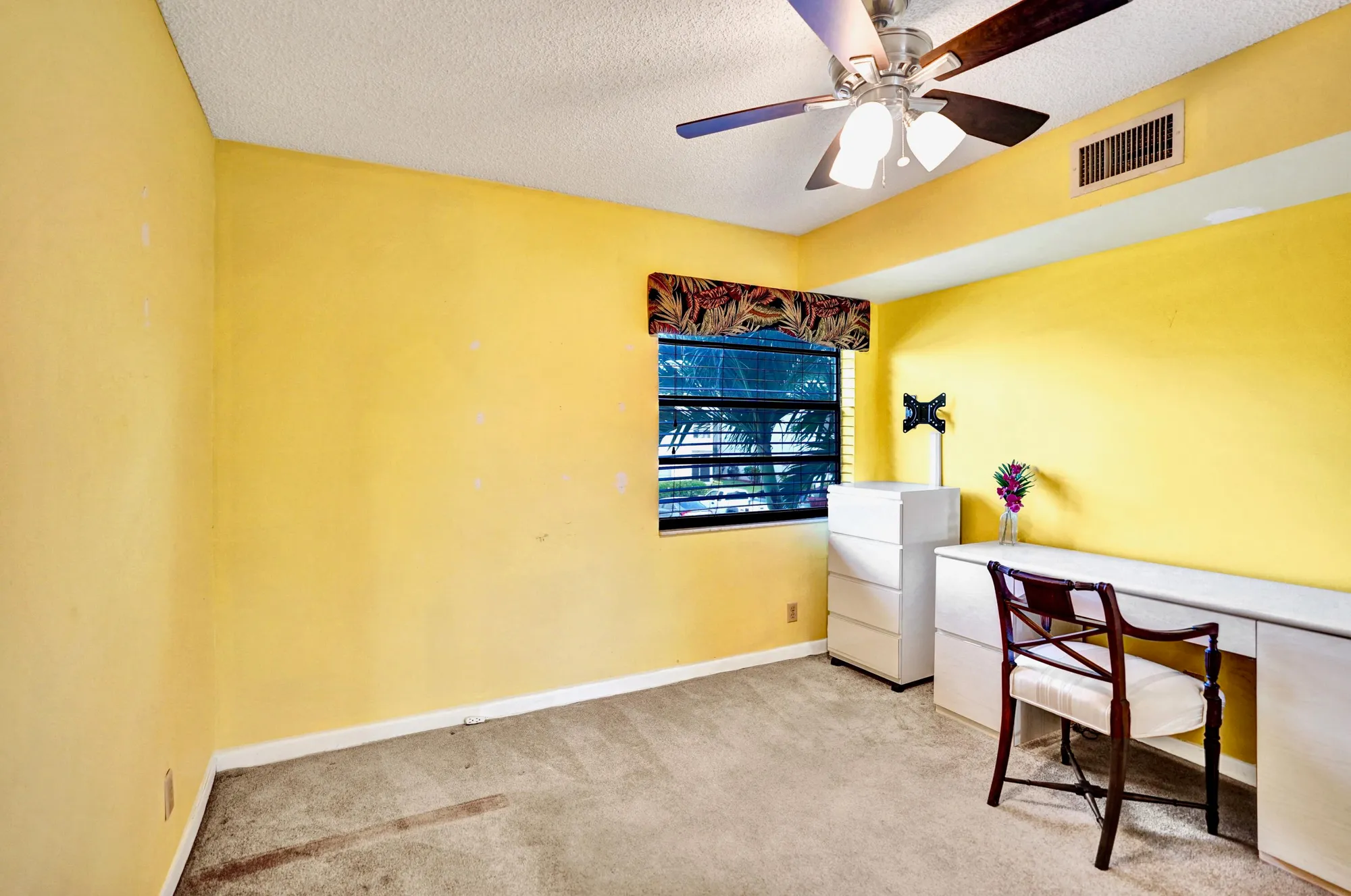 Property Slideshow image 31 of 46 | 475 piedmont j, Delray Beach, FL, 33484