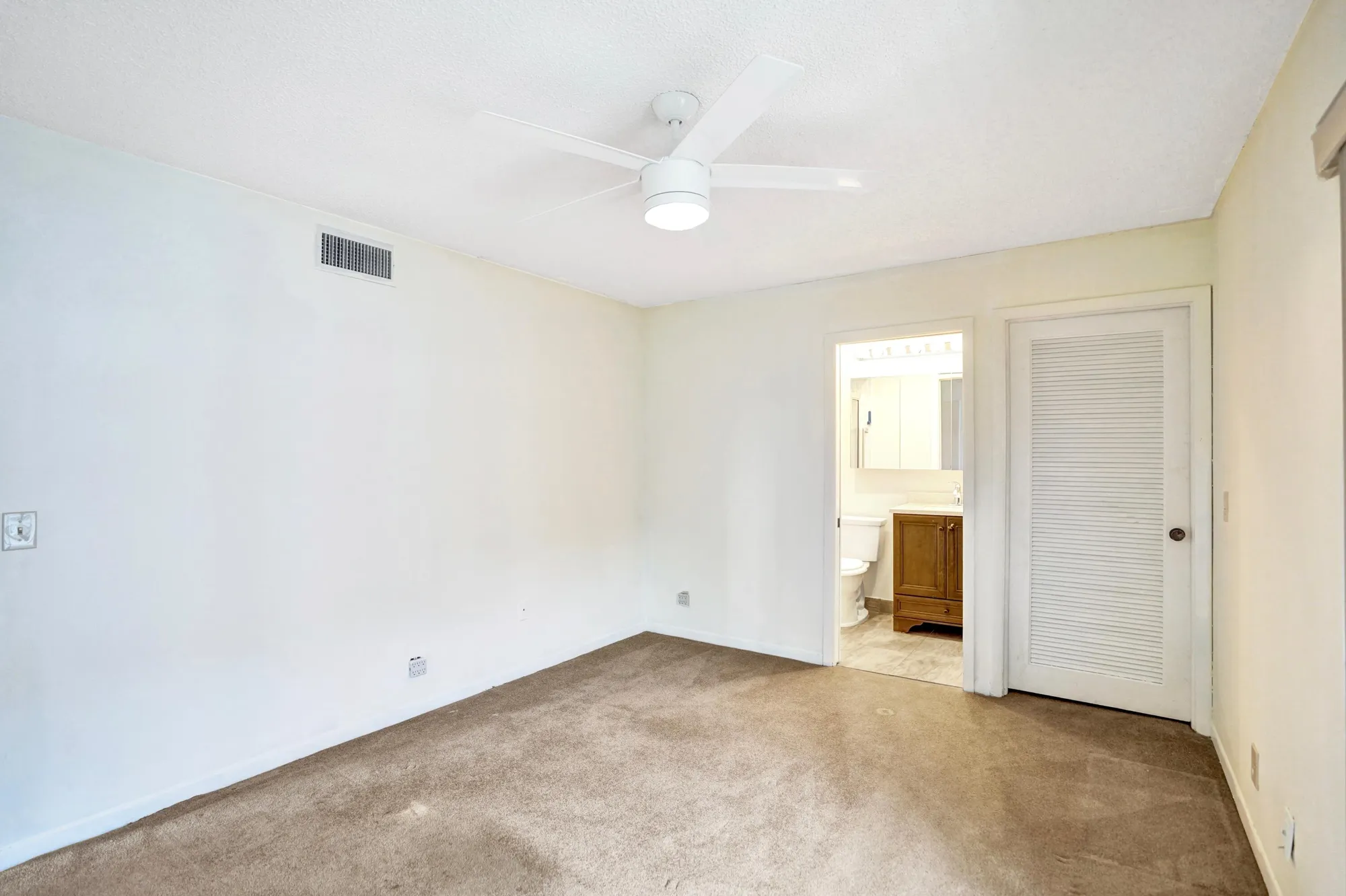 Property Slideshow image 22 of 46 | 475 piedmont j, Delray Beach, FL, 33484