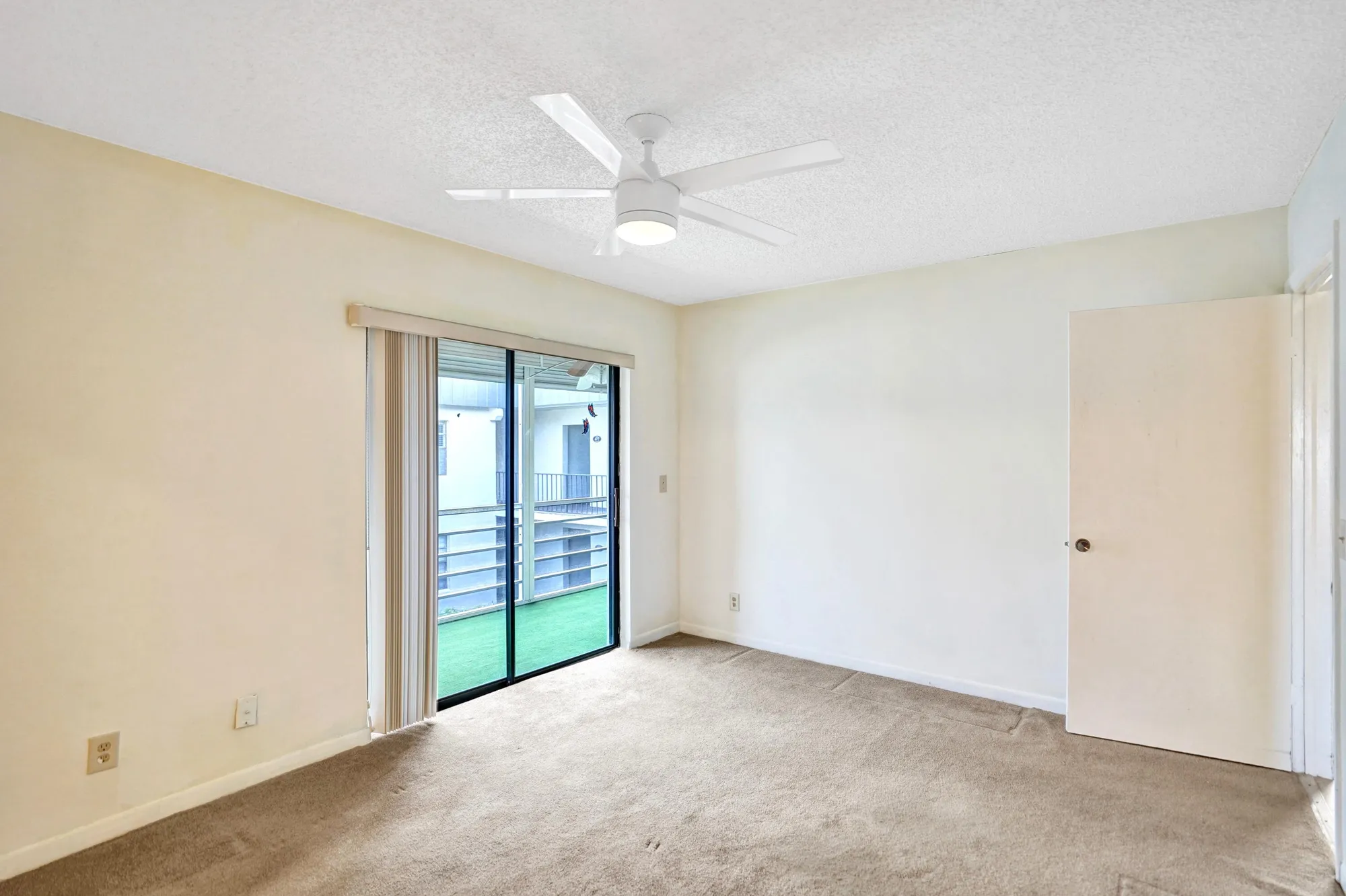 Property Slideshow image 24 of 46 | 475 piedmont j, Delray Beach, FL, 33484