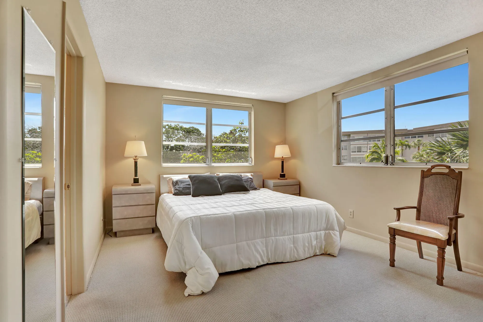 Property Slideshow image 2 of 61 | 2951 nw 46th ave 201, Lauderdale Lakes, FL, 33313