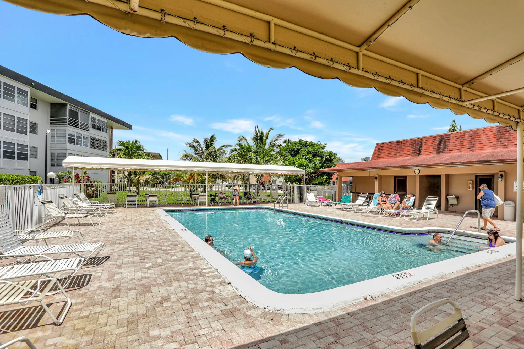 Property Slideshow image 32 of 61 | 2951 nw 46th ave 201, Lauderdale Lakes, FL, 33313