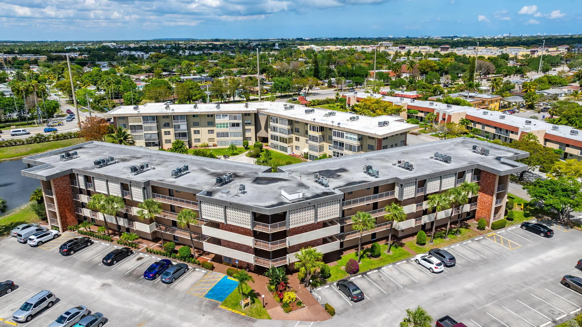 Property Slideshow image 31 of 68 | 3051 nw 46th ave 406, Lauderdale Lakes, FL, 33313