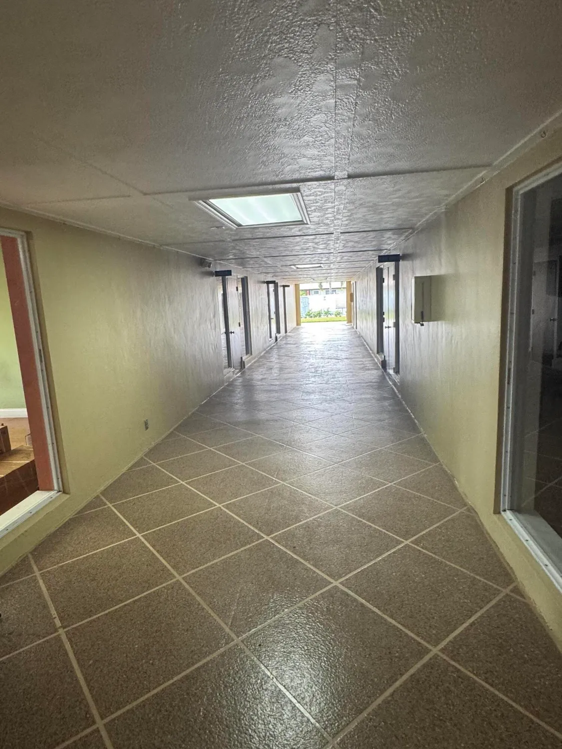 Property Slideshow image 30 of 32 | 2804 crosley dr e apt e apt e, West Palm Beach, FL, 33415