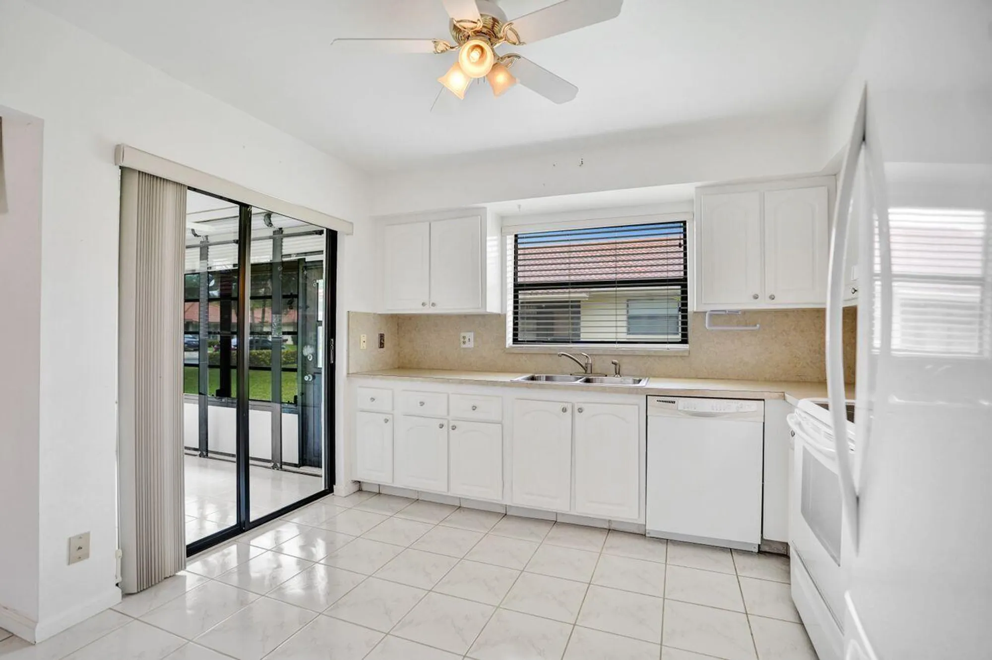 Property Slideshow image 8 of 24 | 4655 mahoe tree pl a, Boynton Beach, FL, 33436