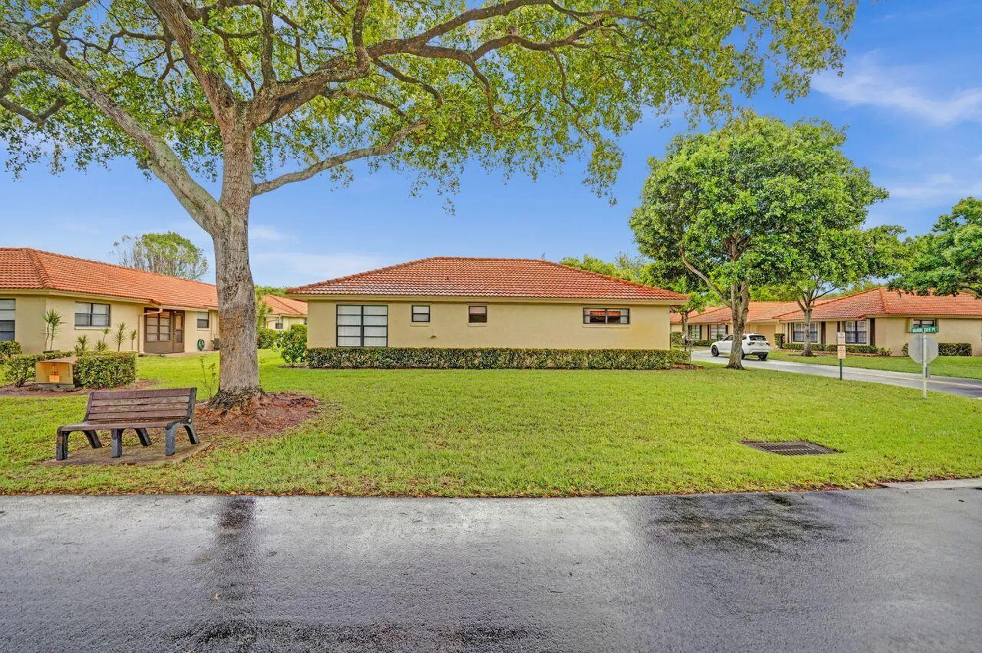 Property Slideshow image 19 of 24 | 4655 mahoe tree pl a, Boynton Beach, FL, 33436