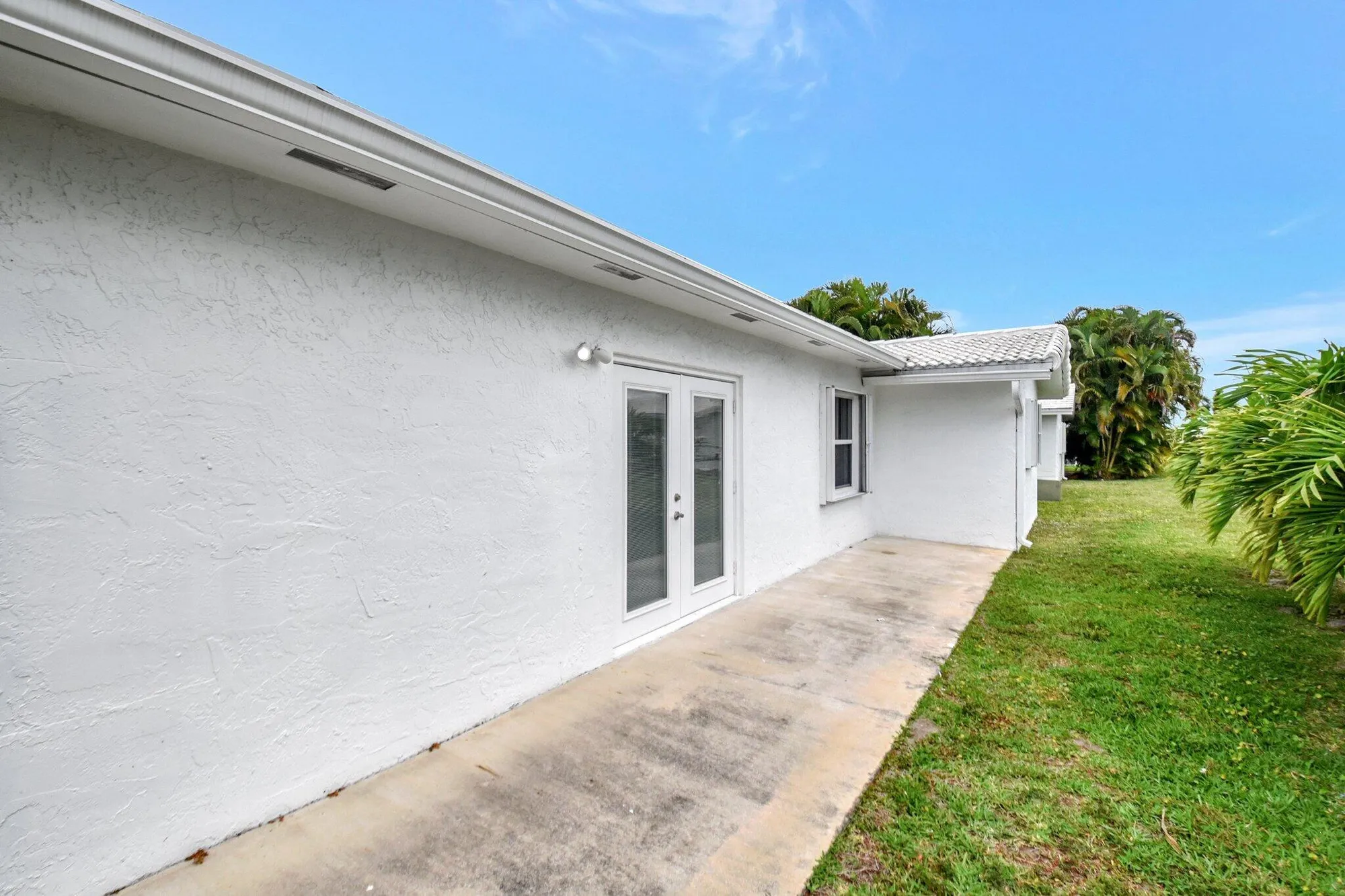 Property Slideshow image 34 of 48 | 1902 sw 22nd ave, Boynton Beach, FL, 33426