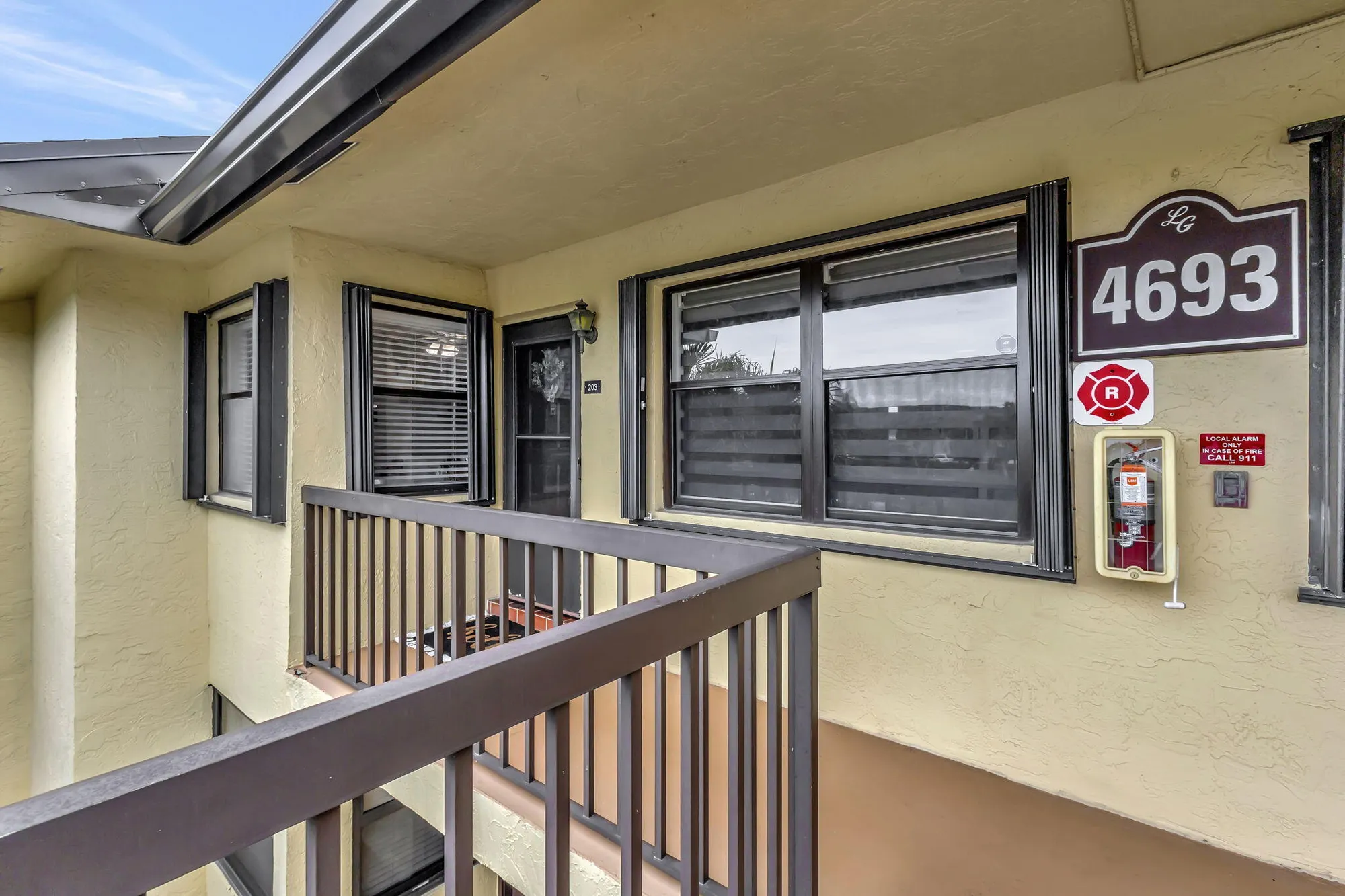 Property Slideshow image 3 of 33 | 4693 lucerne lakes blvd 203, Lake Worth, FL, 33467