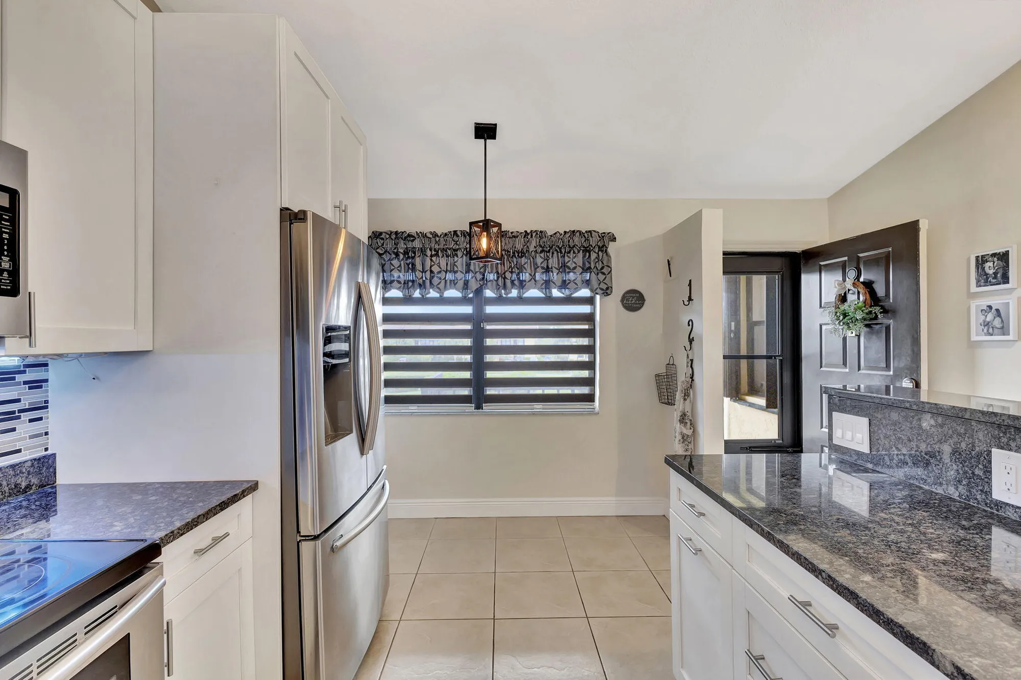 Property Slideshow image 9 of 33 | 4693 lucerne lakes blvd 203, Lake Worth, FL, 33467