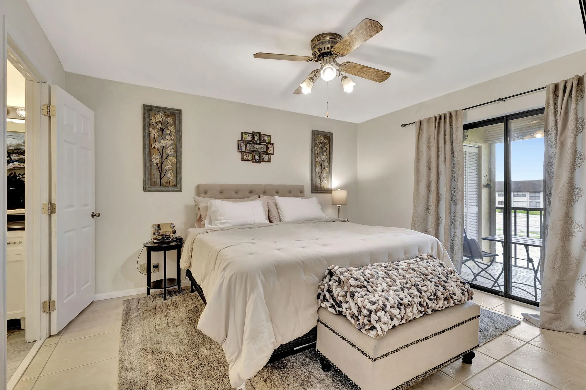 Property Slideshow image 18 of 33 | 4693 lucerne lakes blvd 203, Lake Worth, FL, 33467