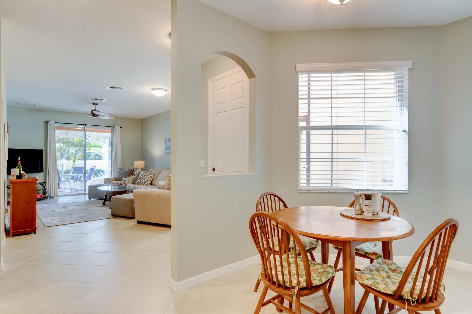 Property Slideshow image 7 of 35 | 6375 oxford cir # 104d, Vero Beach, FL, 32966