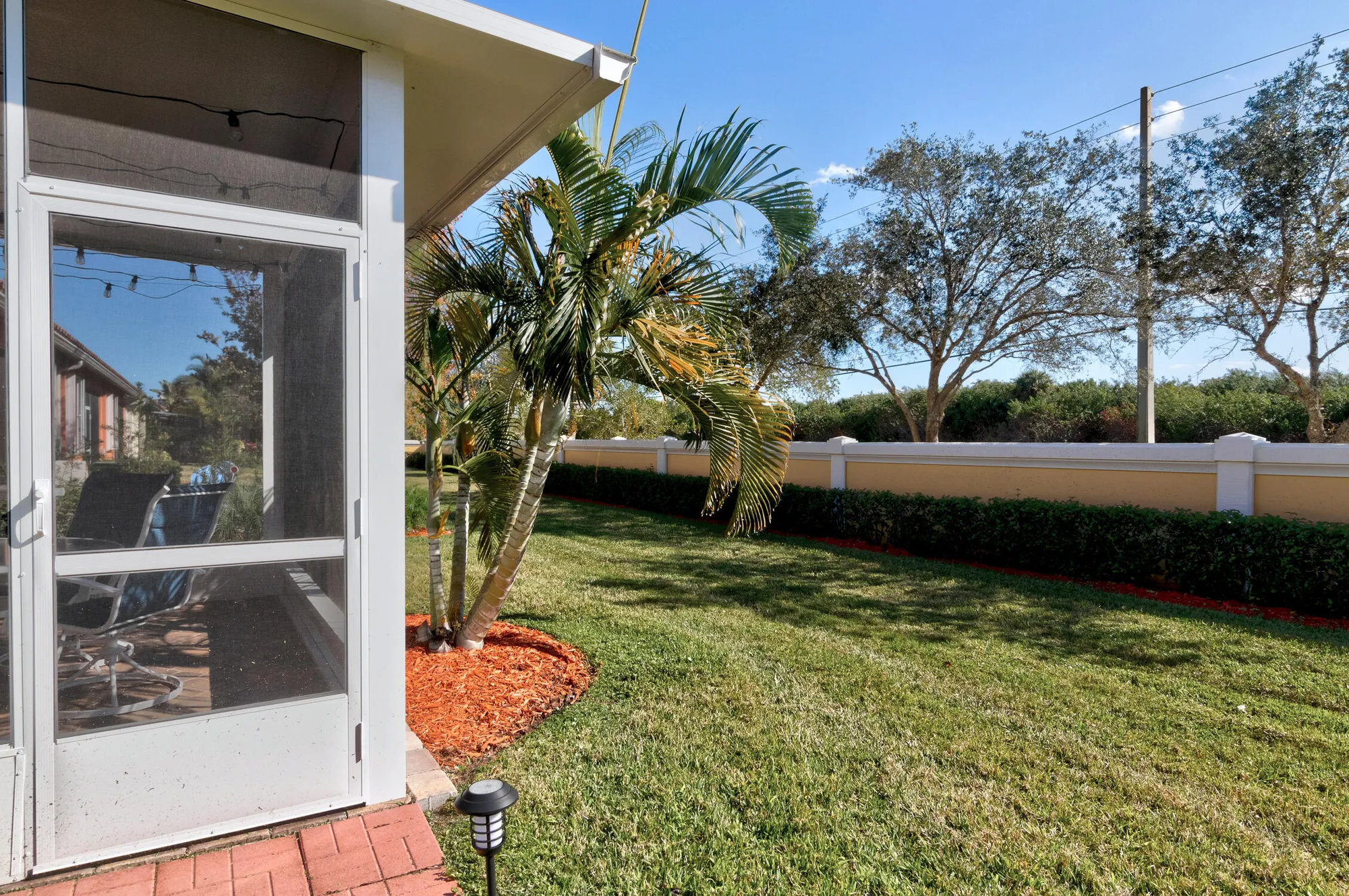 Property Slideshow image 25 of 35 | 6375 oxford cir # 104d, Vero Beach, FL, 32966