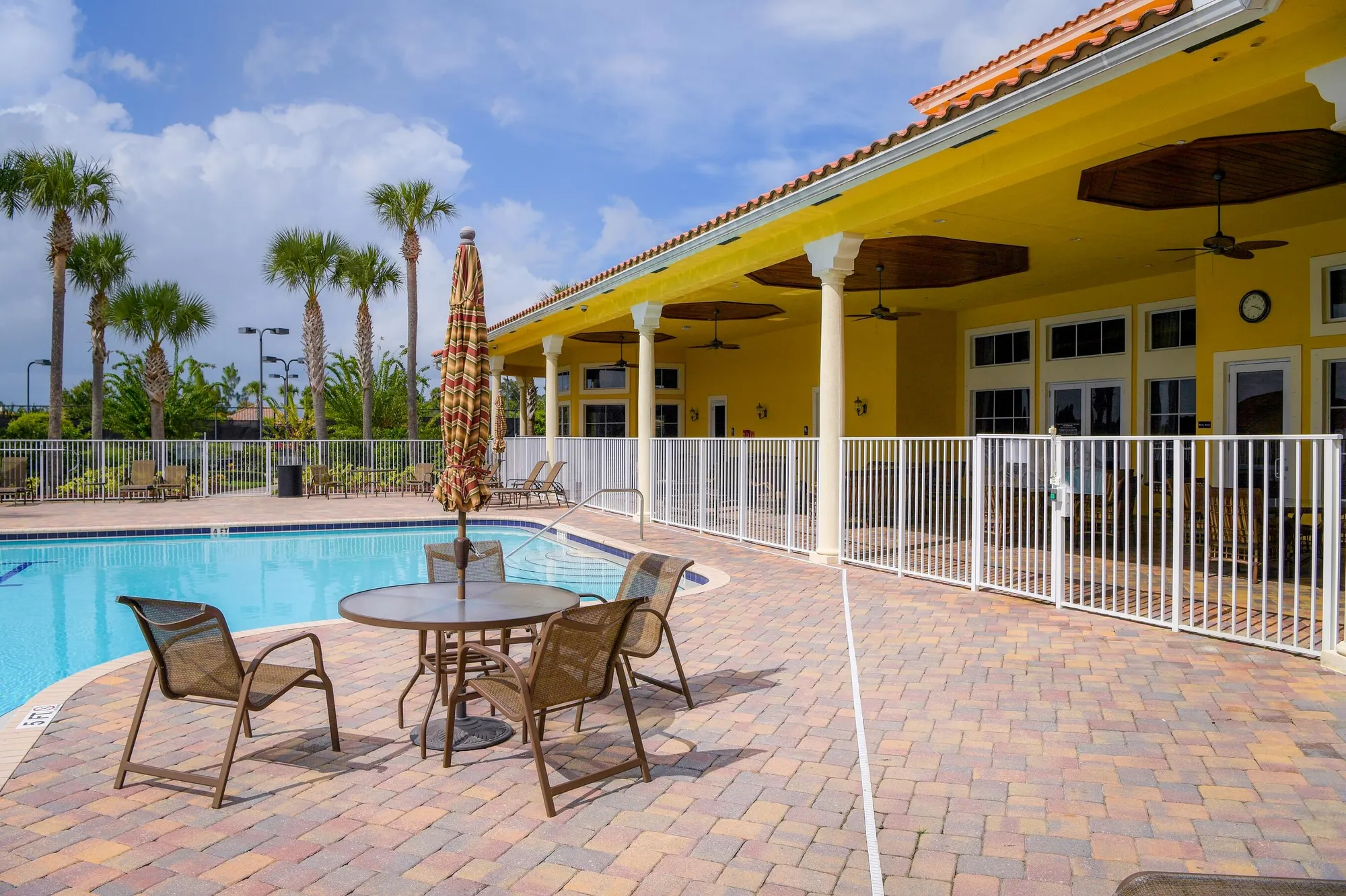 Property Slideshow image 30 of 35 | 6375 oxford cir # 104d, Vero Beach, FL, 32966