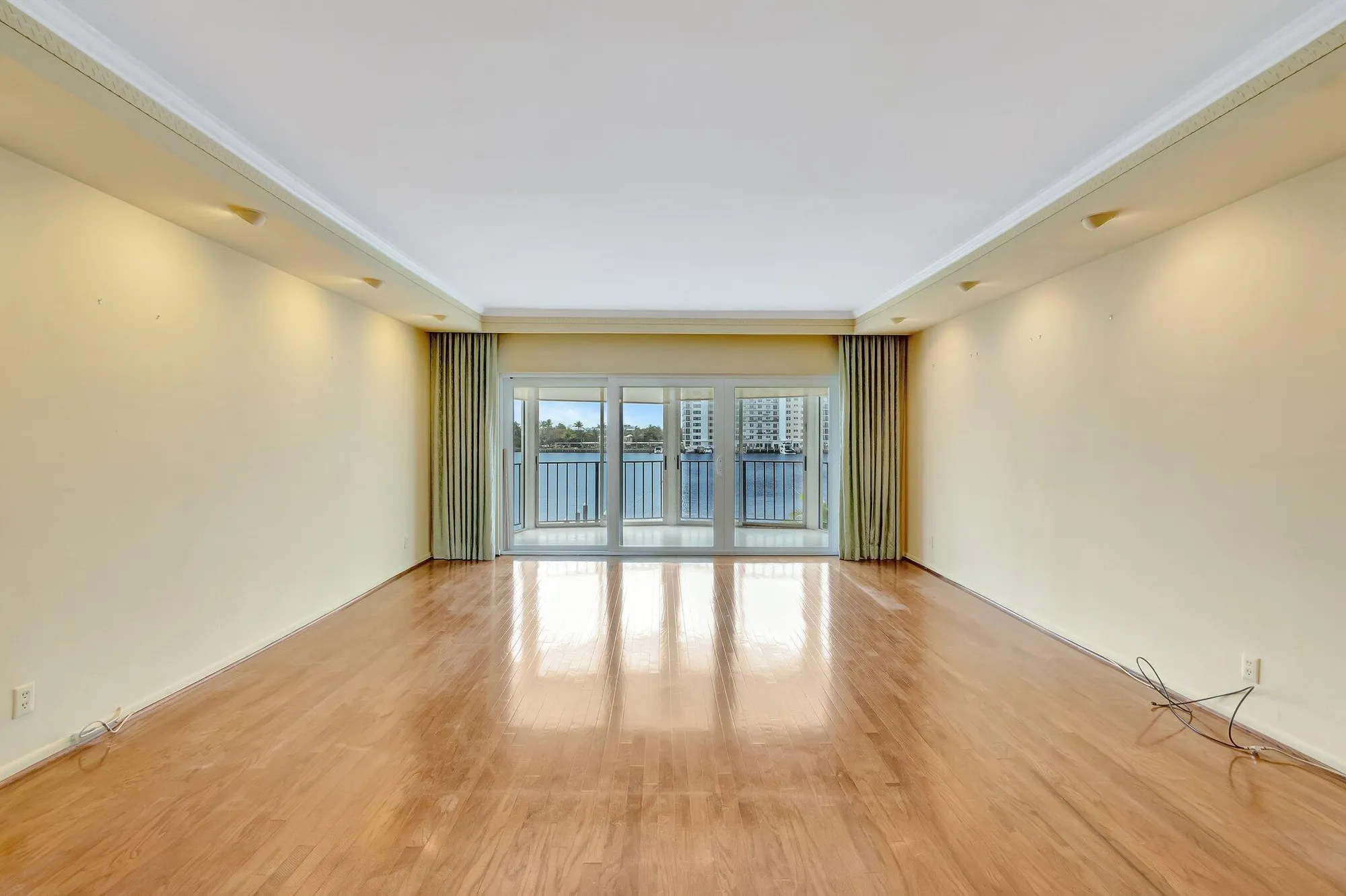 Property Slideshow image 11 of 56 | 220 macfarlane dr s203, Delray Beach, FL, 33483