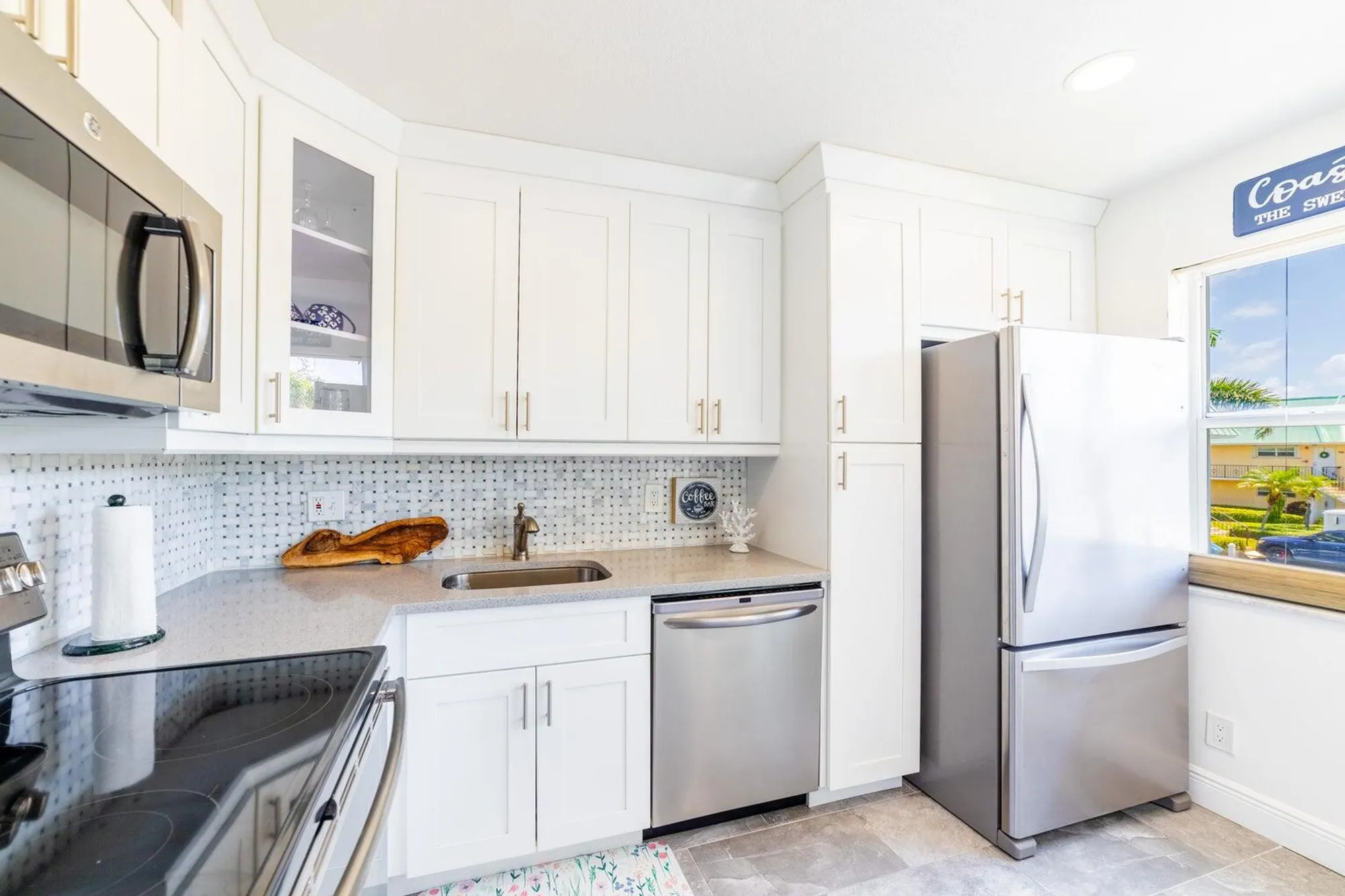 Property Slideshow image 4 of 21 | 30 colonial club dr apt 202, Boynton Beach, FL, 33435