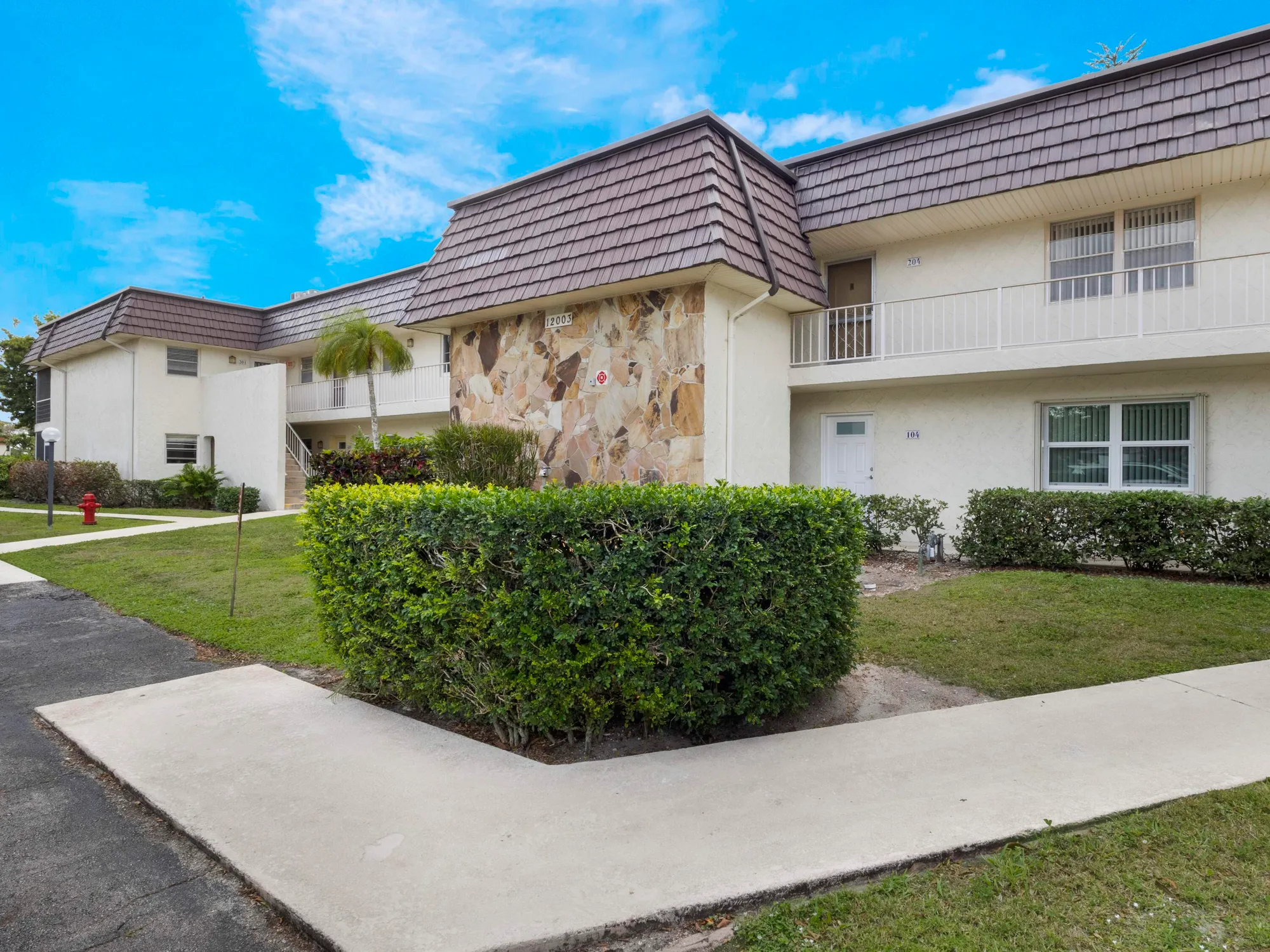 Property Slideshow image 21 of 32 | 12003 poinciana blvd 103, Royal Palm Beach, FL, 33411