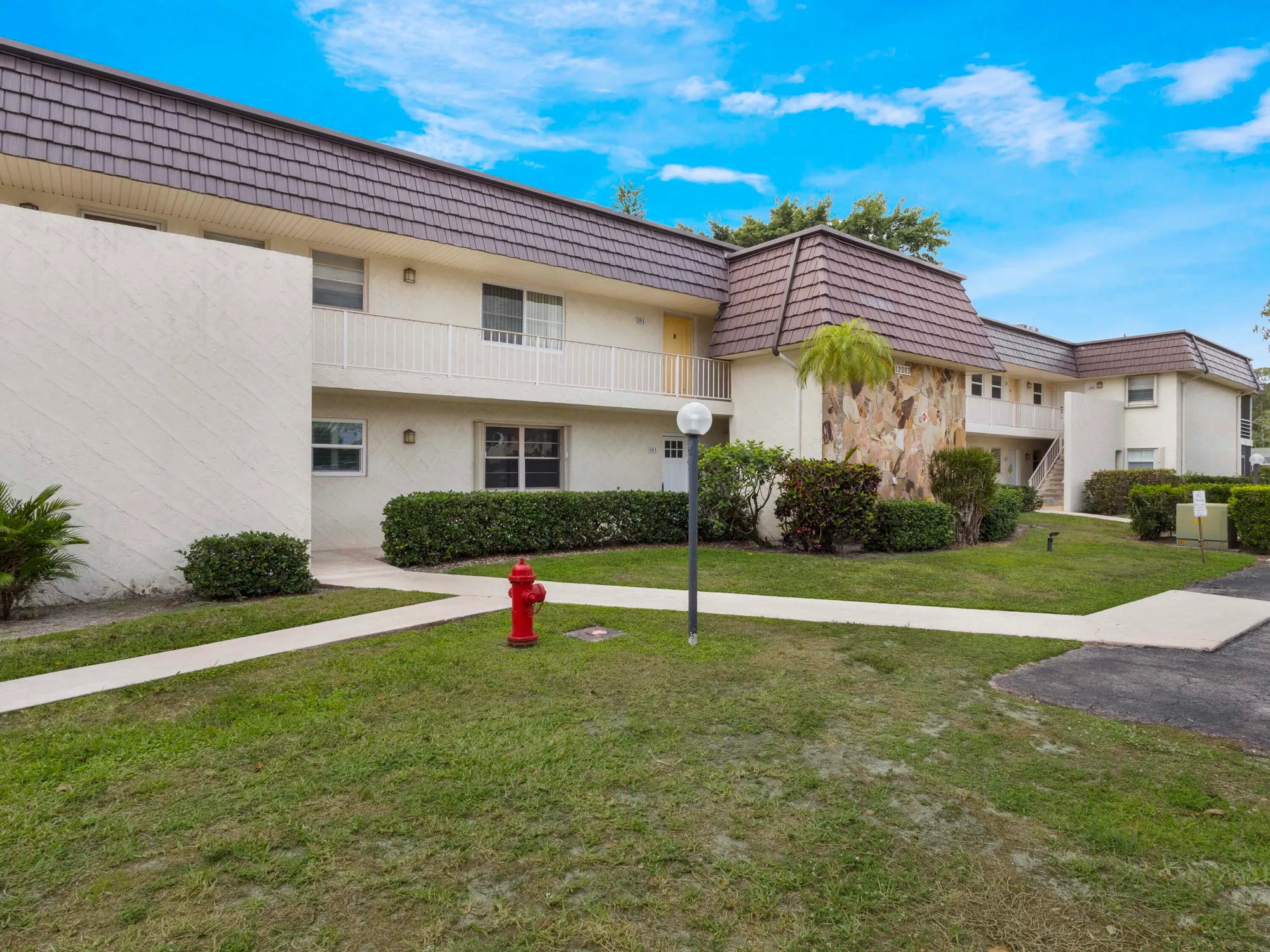 Property Slideshow image 22 of 32 | 12003 poinciana blvd 103, Royal Palm Beach, FL, 33411