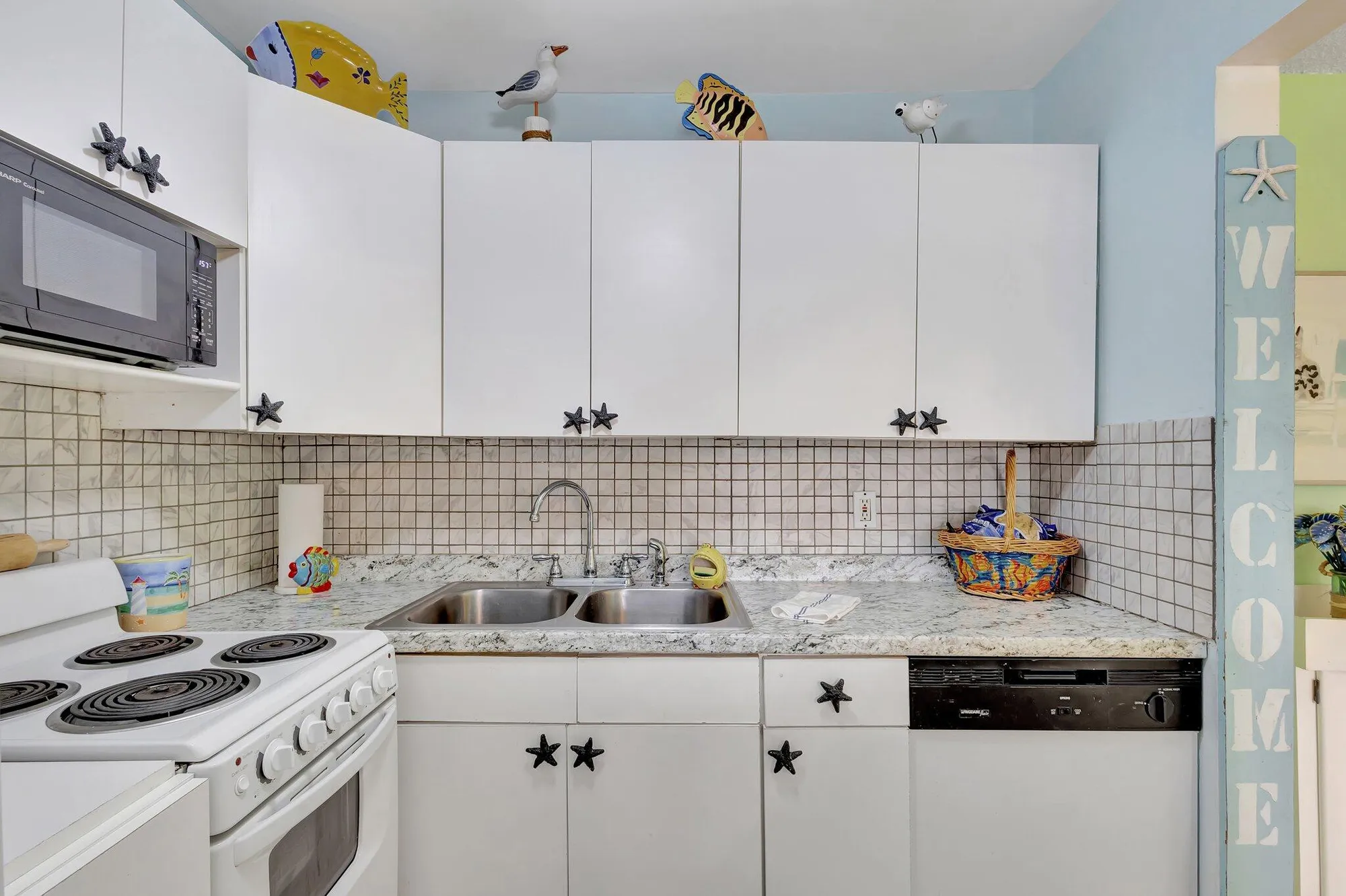 Property Slideshow image 9 of 84 | 107 sheffield e unit e, West Palm Beach, FL, 33417