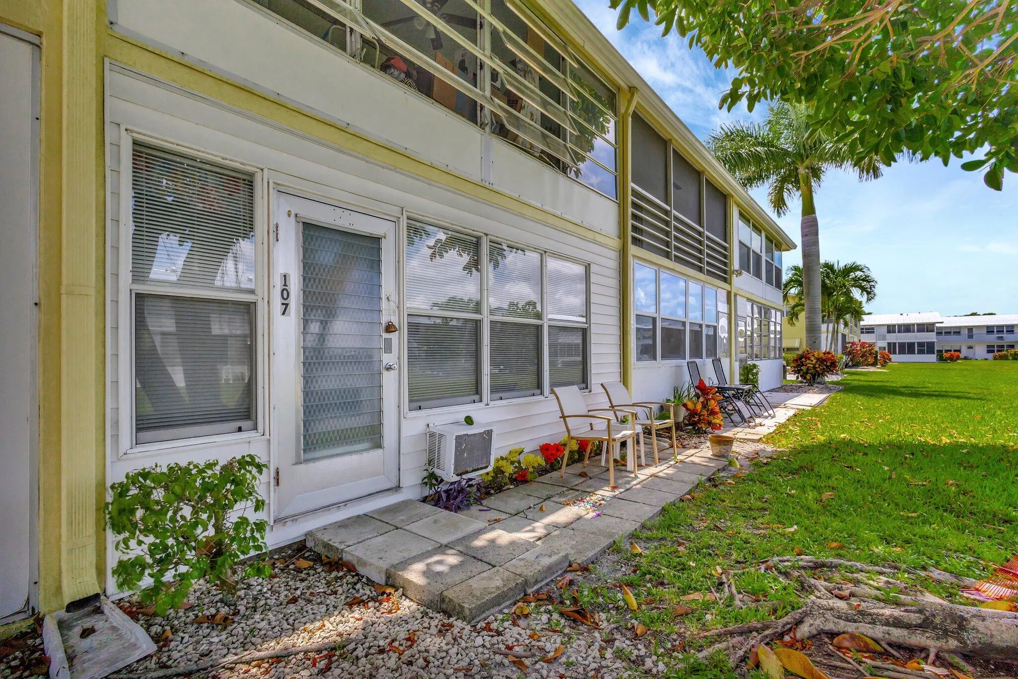 Property Slideshow image 21 of 84 | 107 sheffield e unit e, West Palm Beach, FL, 33417
