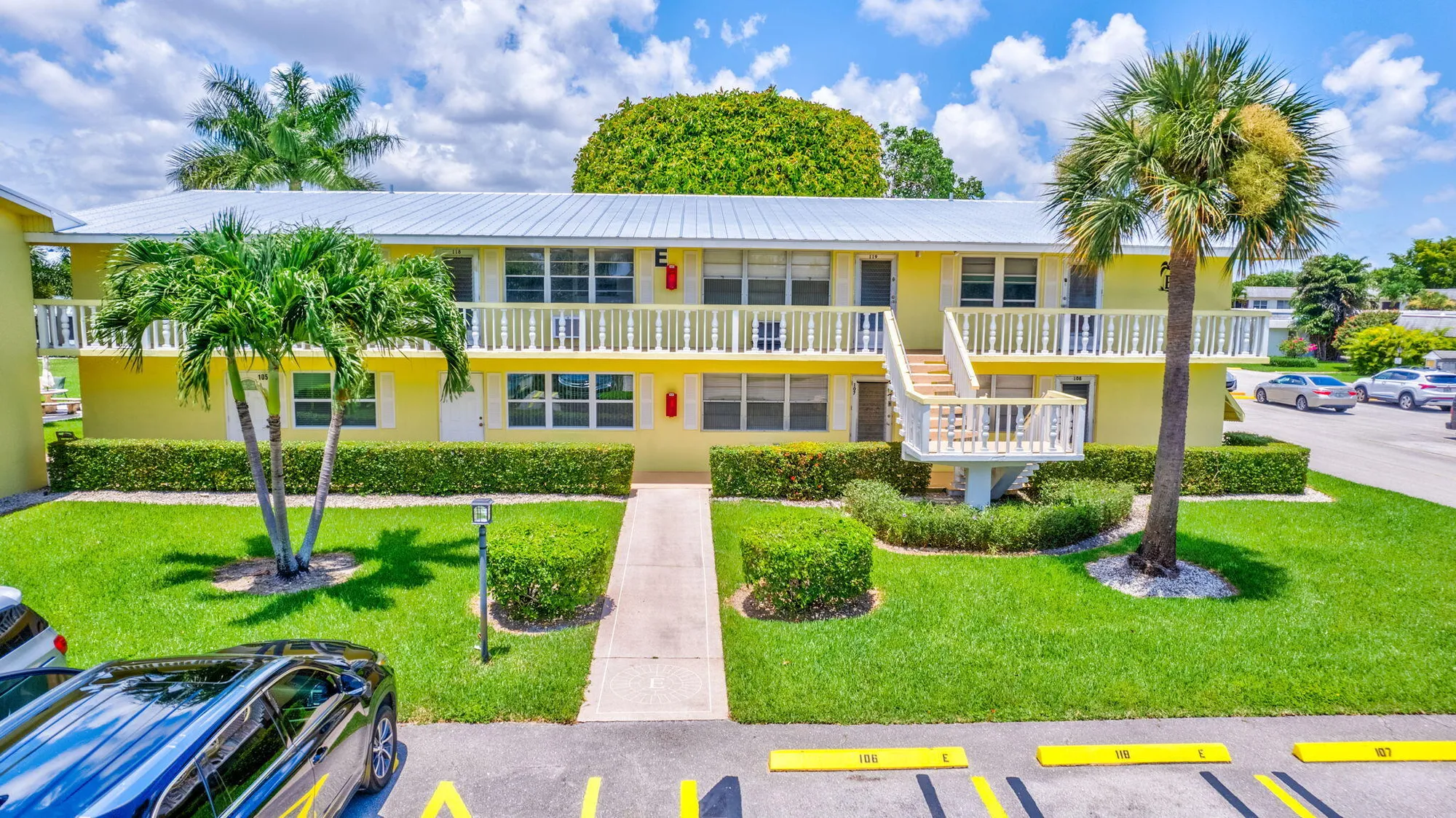 Property Slideshow image 24 of 84 | 107 sheffield e unit e, West Palm Beach, FL, 33417