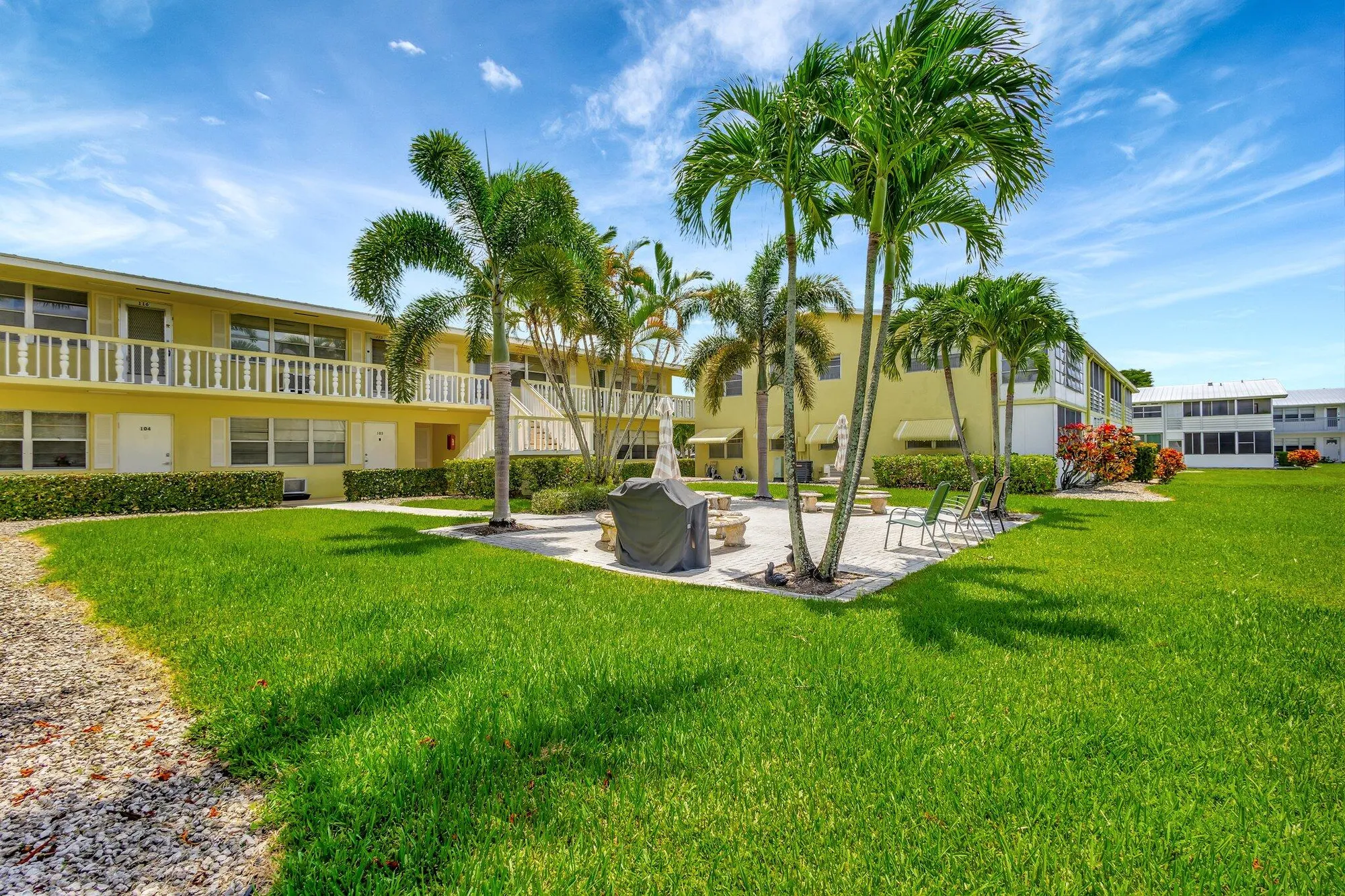Property Slideshow image 26 of 84 | 107 sheffield e unit e, West Palm Beach, FL, 33417