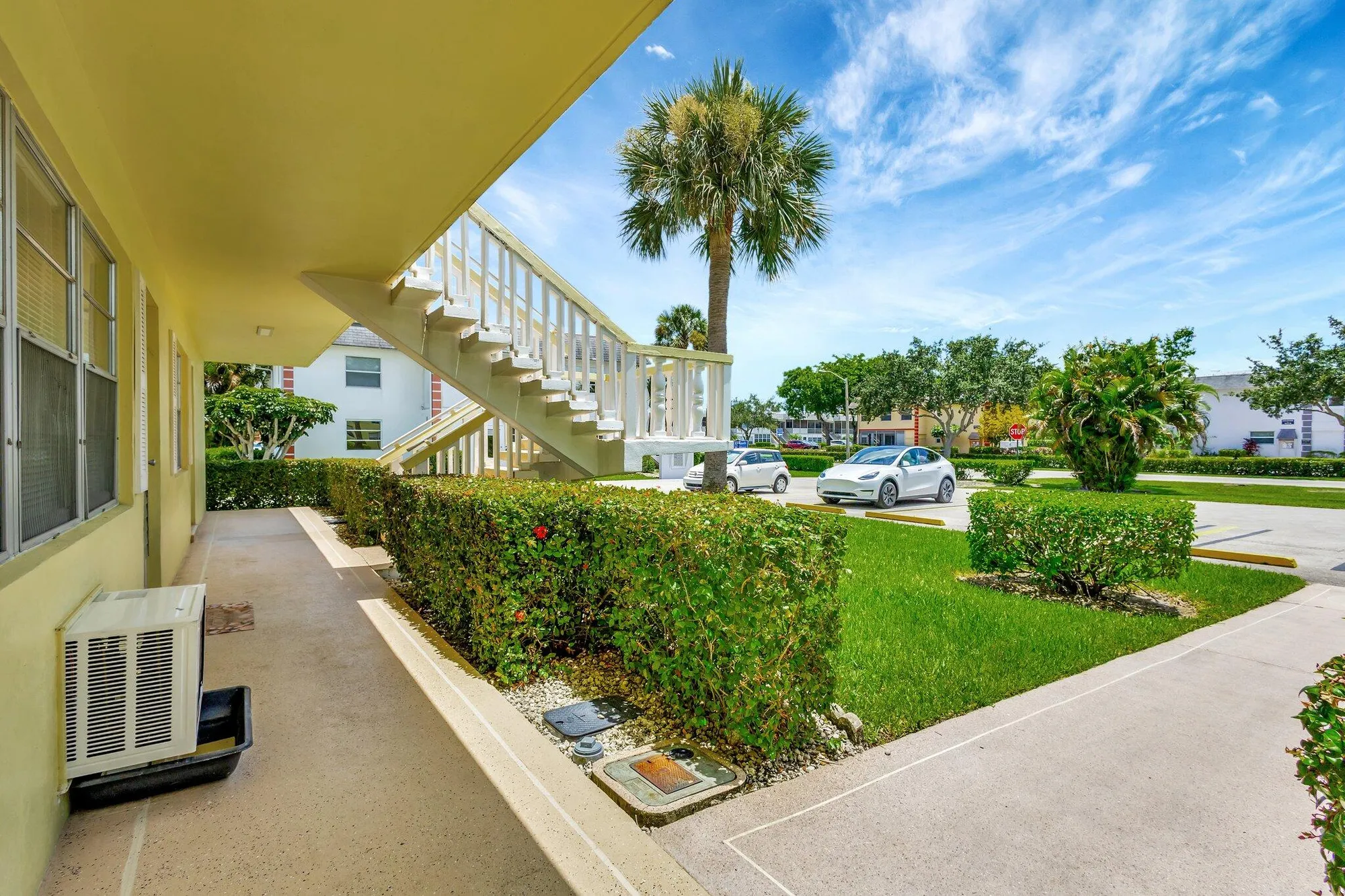 Property Slideshow image 28 of 84 | 107 sheffield e unit e, West Palm Beach, FL, 33417