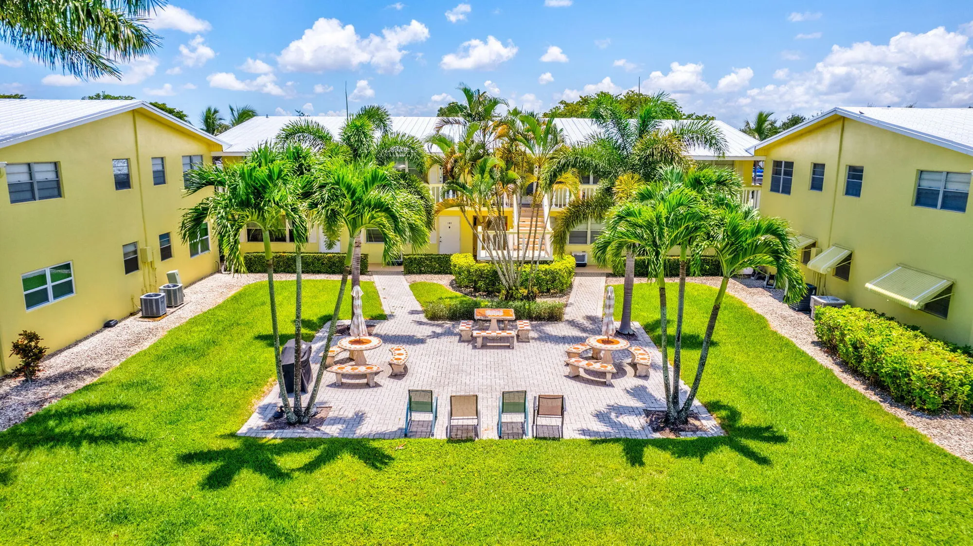 Property Slideshow image 31 of 84 | 107 sheffield e unit e, West Palm Beach, FL, 33417