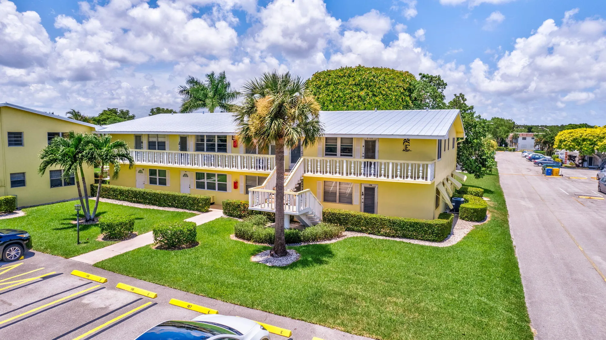 Property Slideshow image 32 of 84 | 107 sheffield e unit e, West Palm Beach, FL, 33417