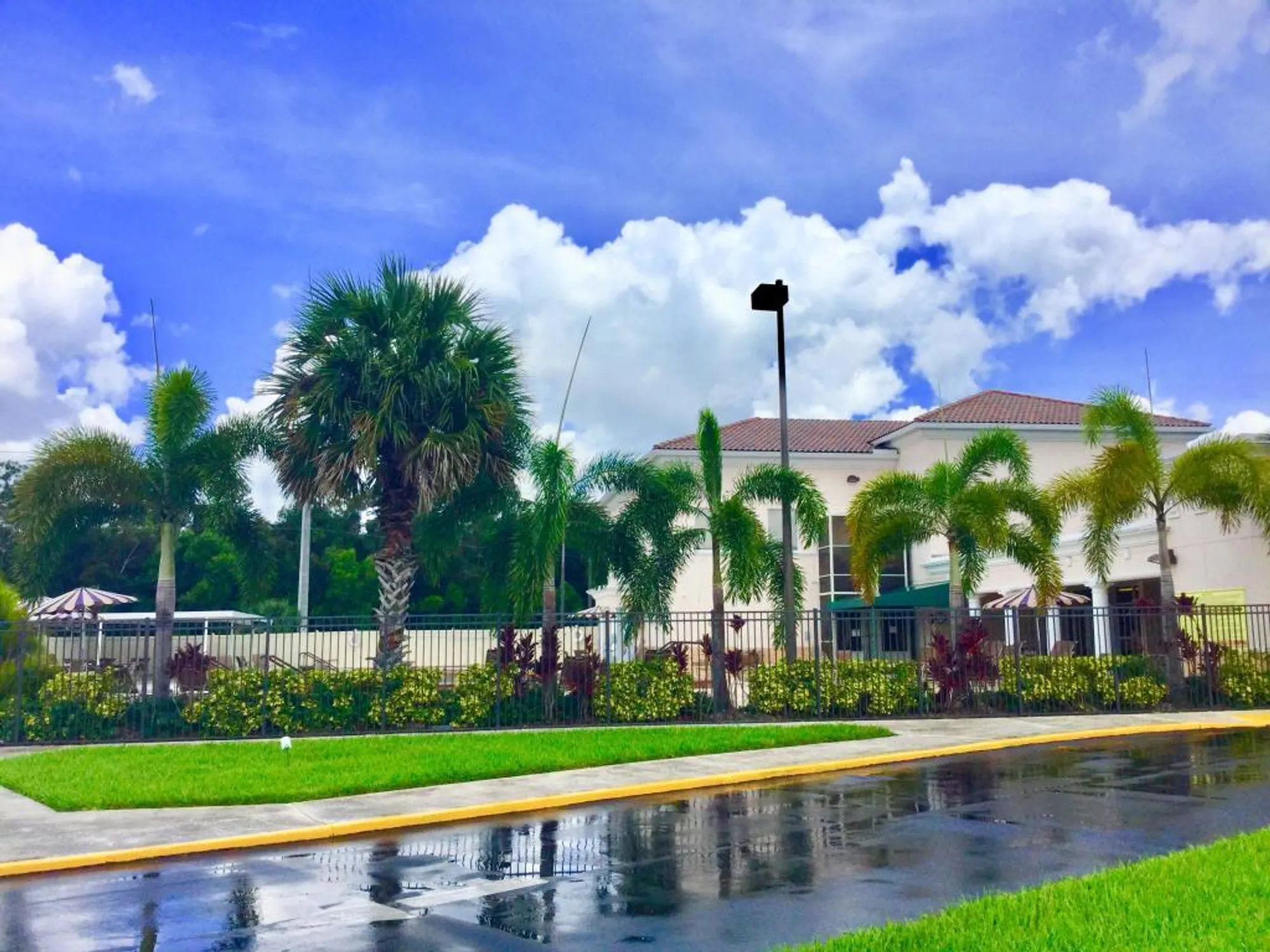 Property Slideshow image 77 of 84 | 107 sheffield e unit e, West Palm Beach, FL, 33417