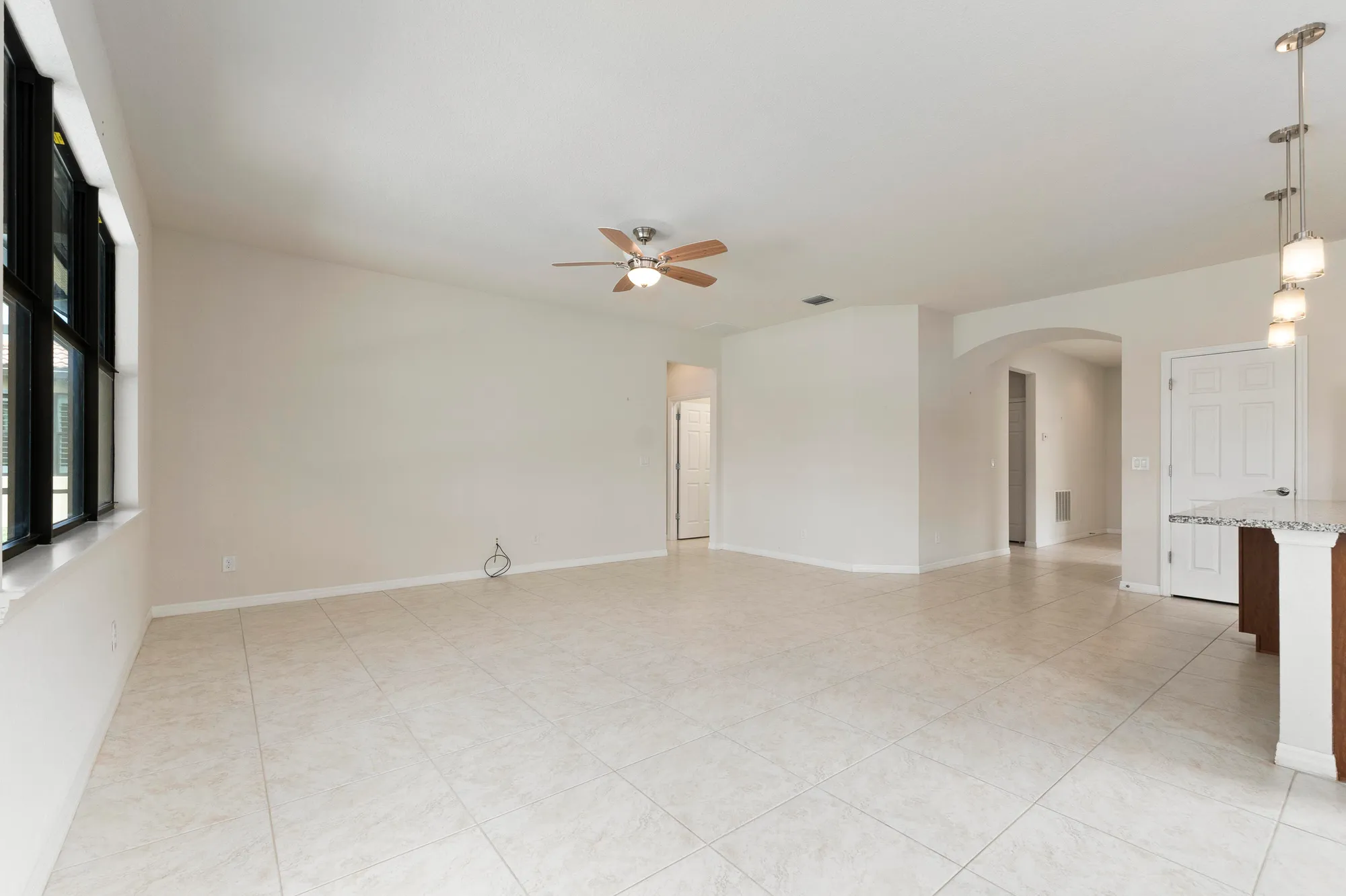 Property Slideshow image 17 of 75 | 251 se courances dr, Port Saint Lucie, FL, 34984