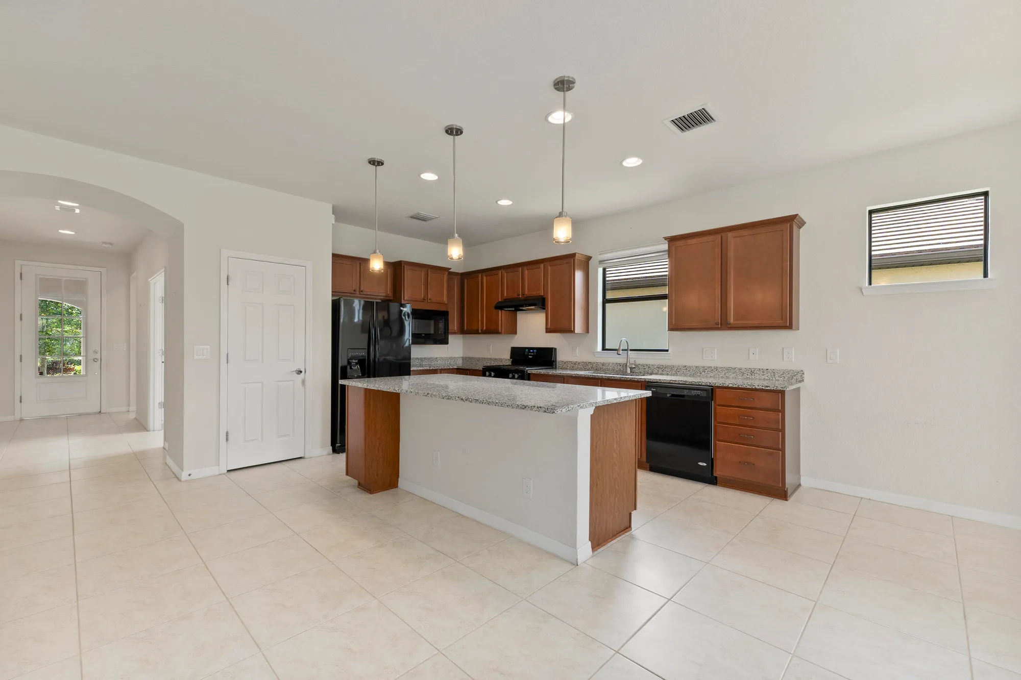 Property Slideshow image 8 of 75 | 251 se courances dr, Port Saint Lucie, FL, 34984