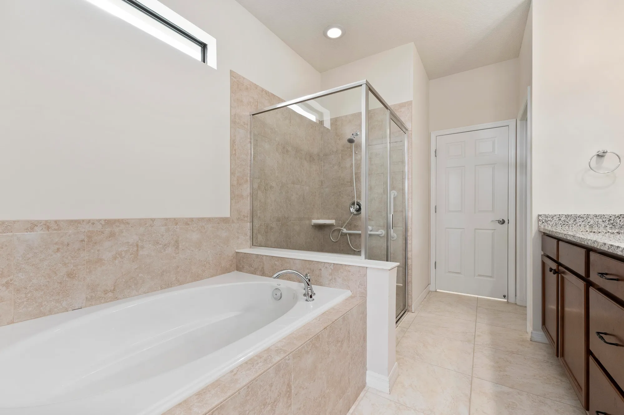 Property Slideshow image 25 of 75 | 251 se courances dr, Port Saint Lucie, FL, 34984