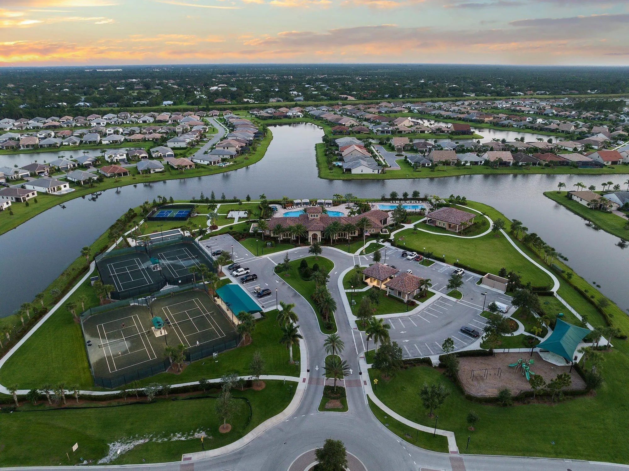 Property Slideshow image 4 of 75 | 251 se courances dr, Port Saint Lucie, FL, 34984