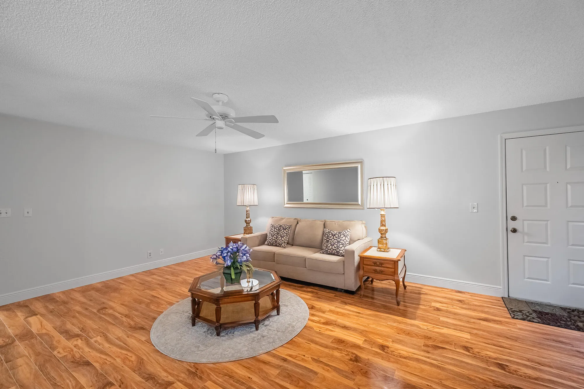 Property Slideshow image 5 of 31 | 331 sw south river dr 107, Stuart, FL, 34997