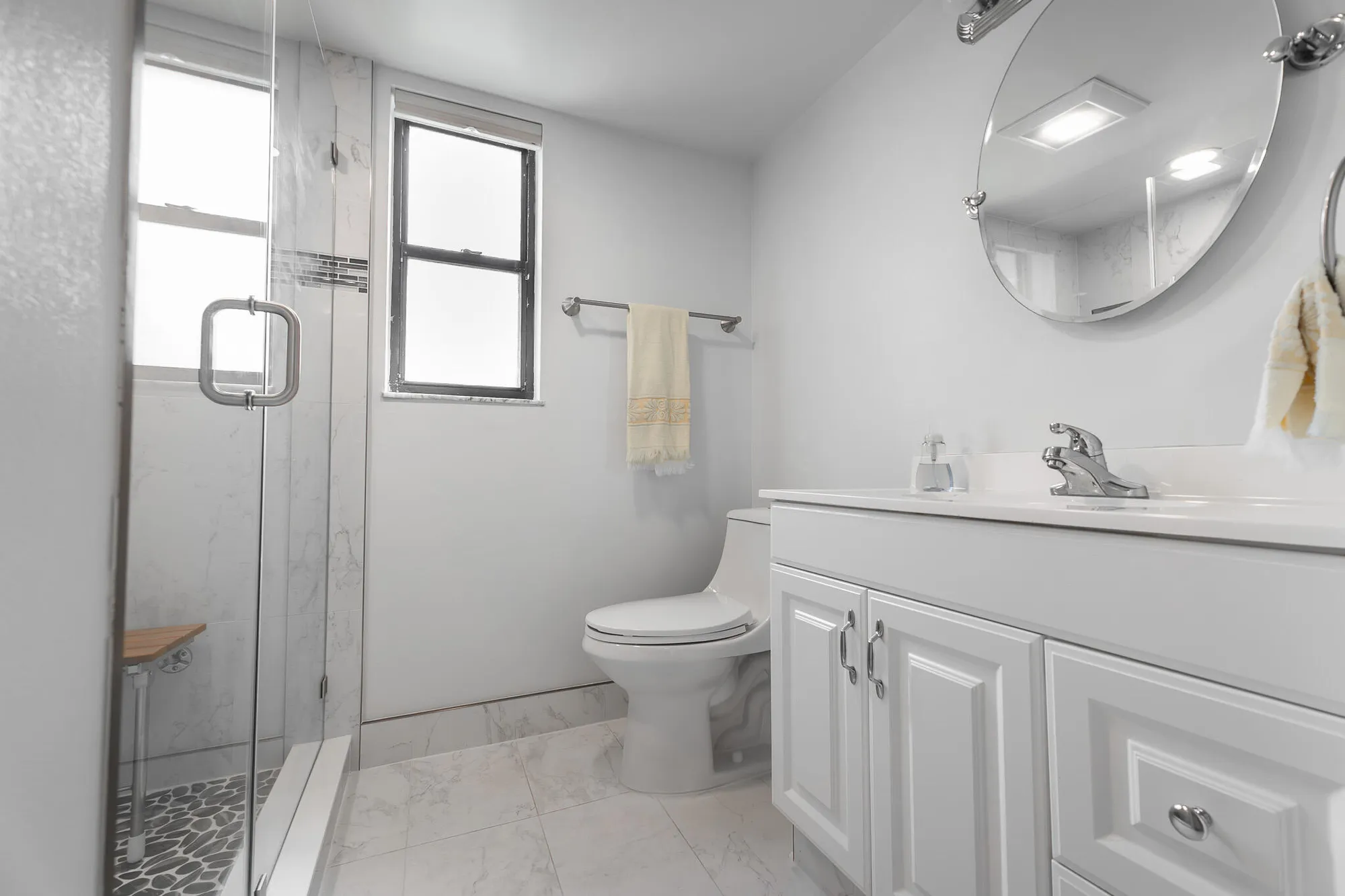 Property Slideshow image 13 of 31 | 331 sw south river dr 107, Stuart, FL, 34997