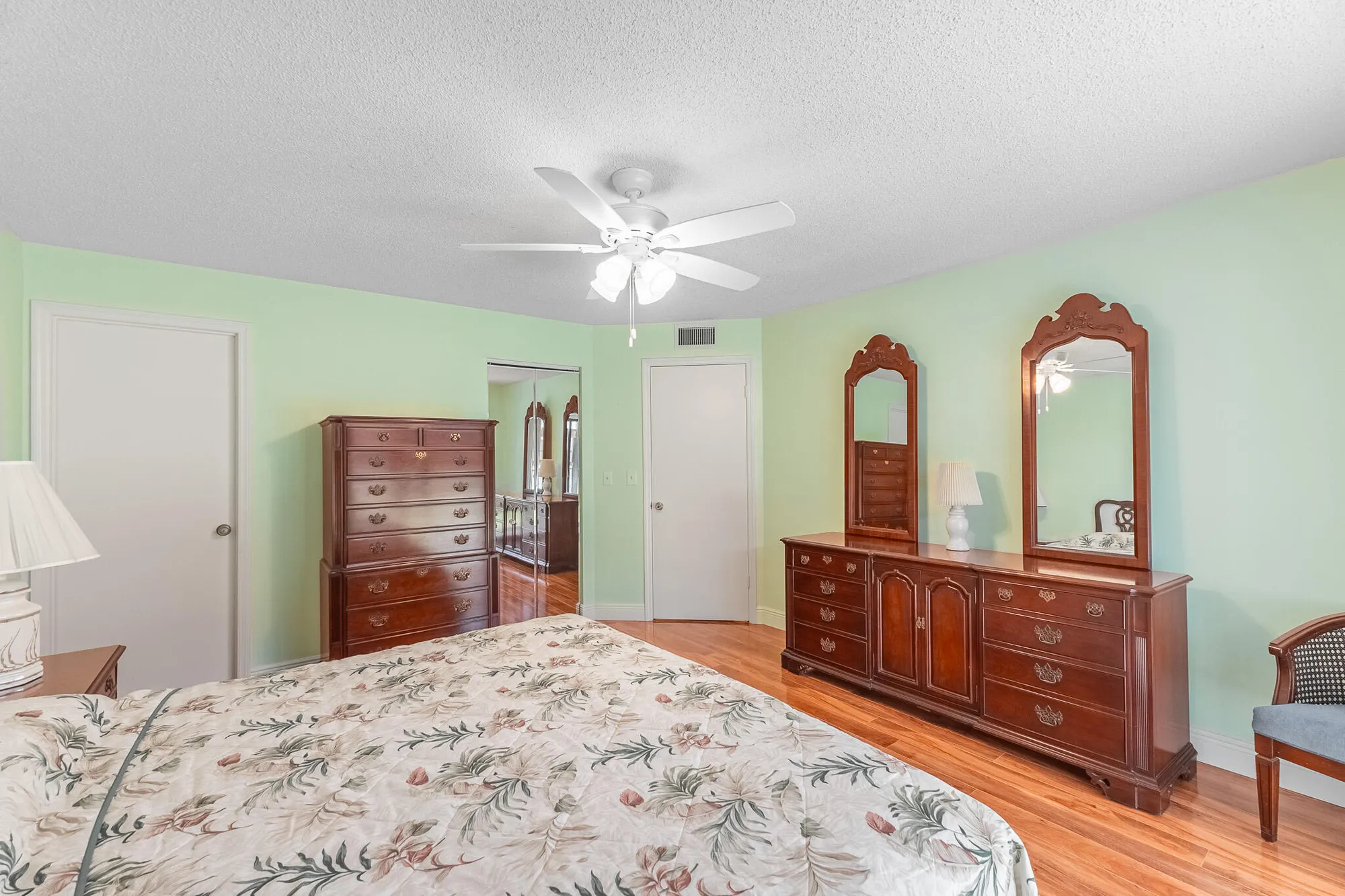 Property Slideshow image 11 of 31 | 331 sw south river dr 107, Stuart, FL, 34997