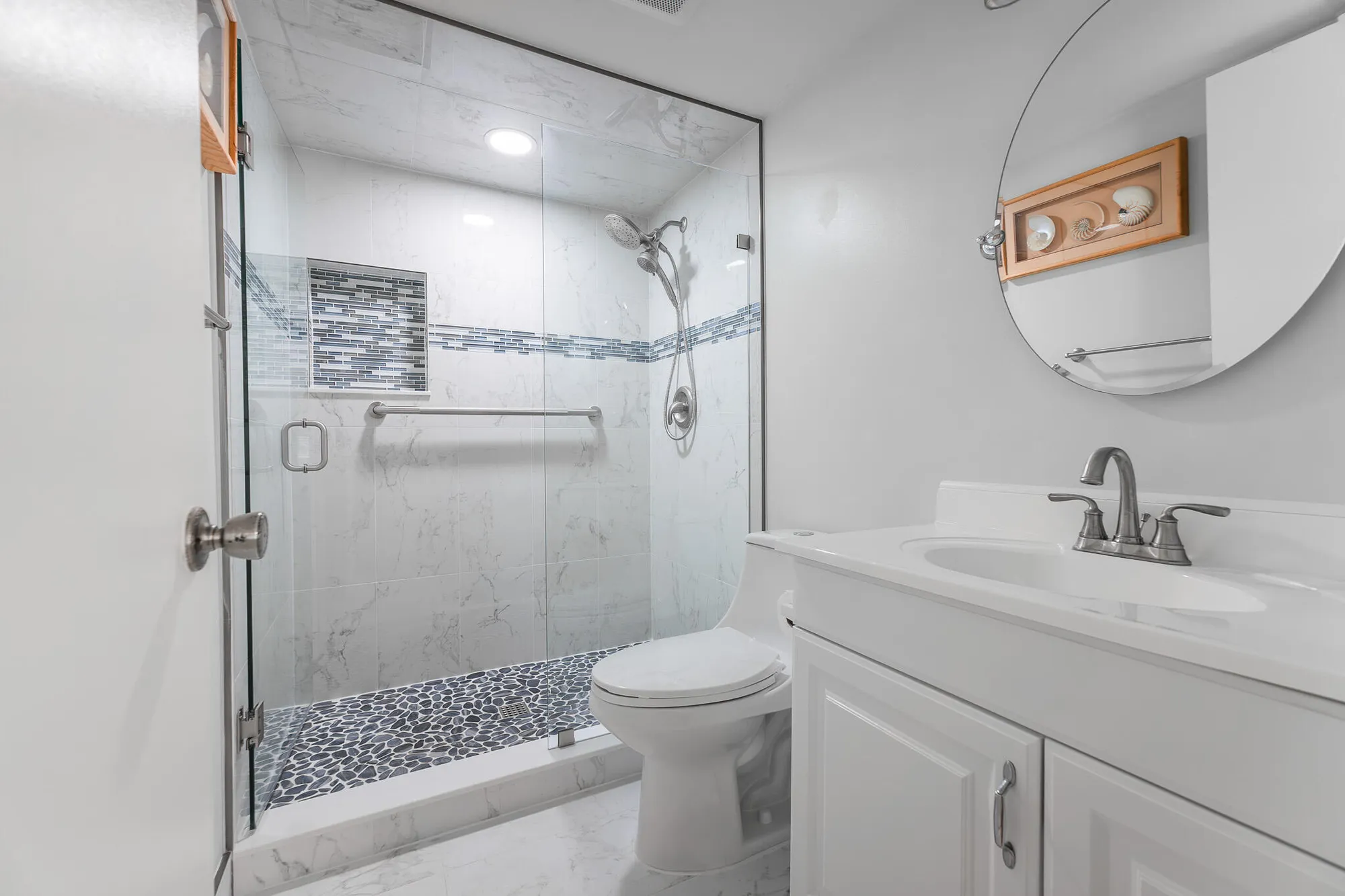 Property Slideshow image 17 of 31 | 331 sw south river dr 107, Stuart, FL, 34997